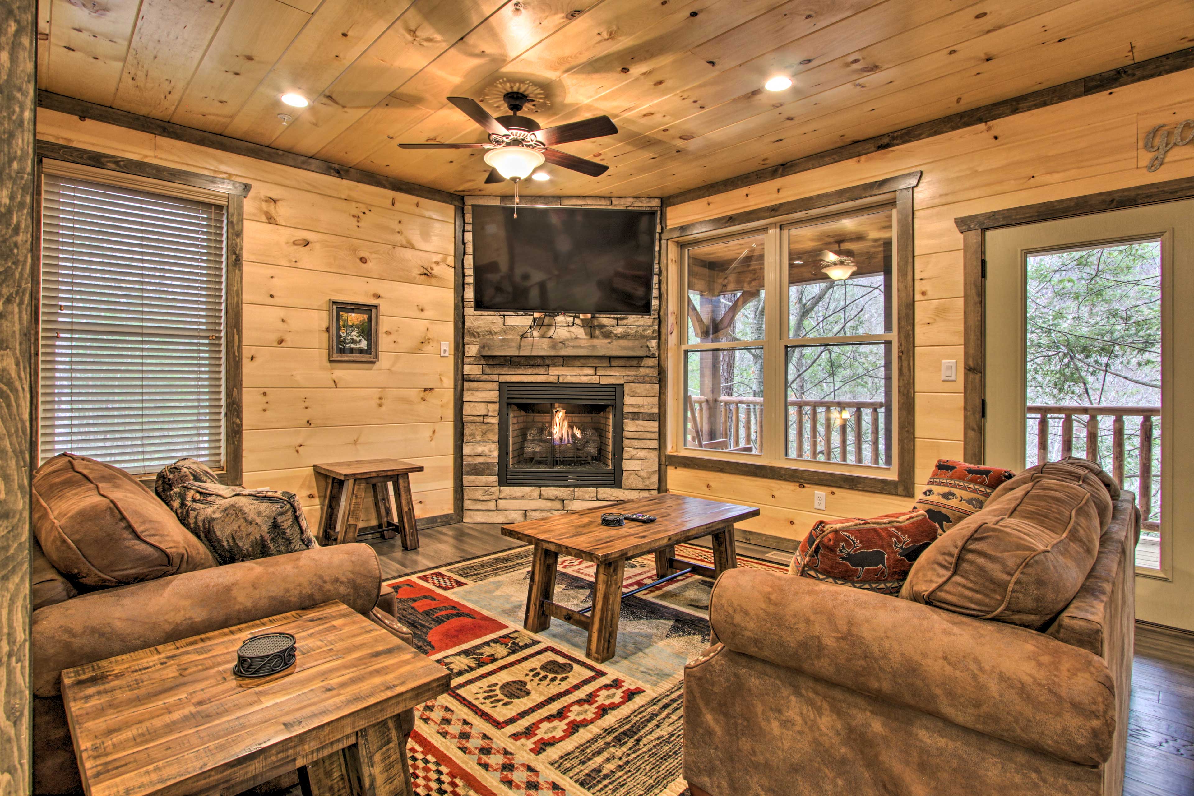 Property Image 1 - Luxe Cabin w/ Home Theater < 2 Miles to Gatlinburg