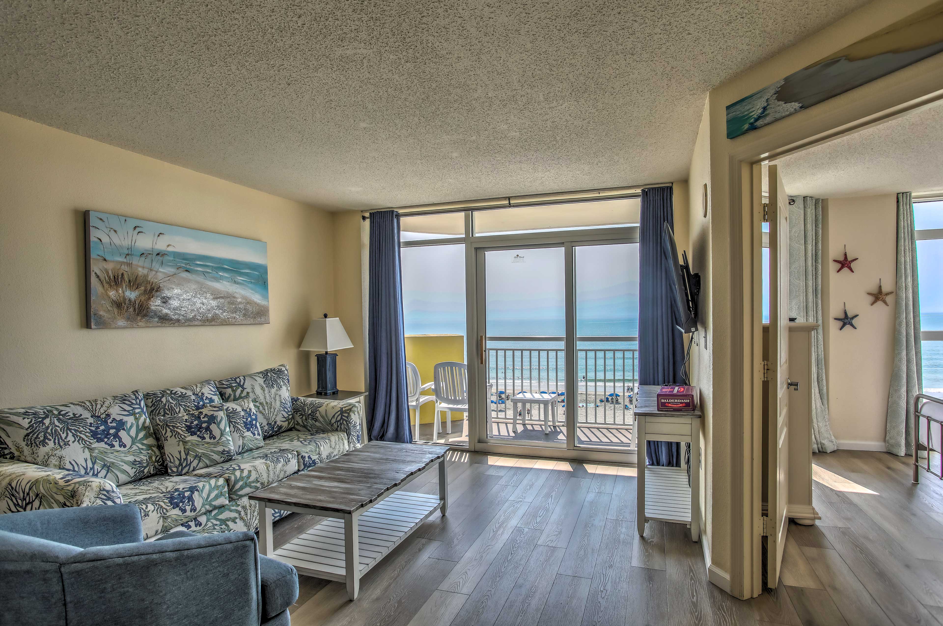Property Image 2 - Bay Watch Condo w/ Oceanfront Balcony & Beach View