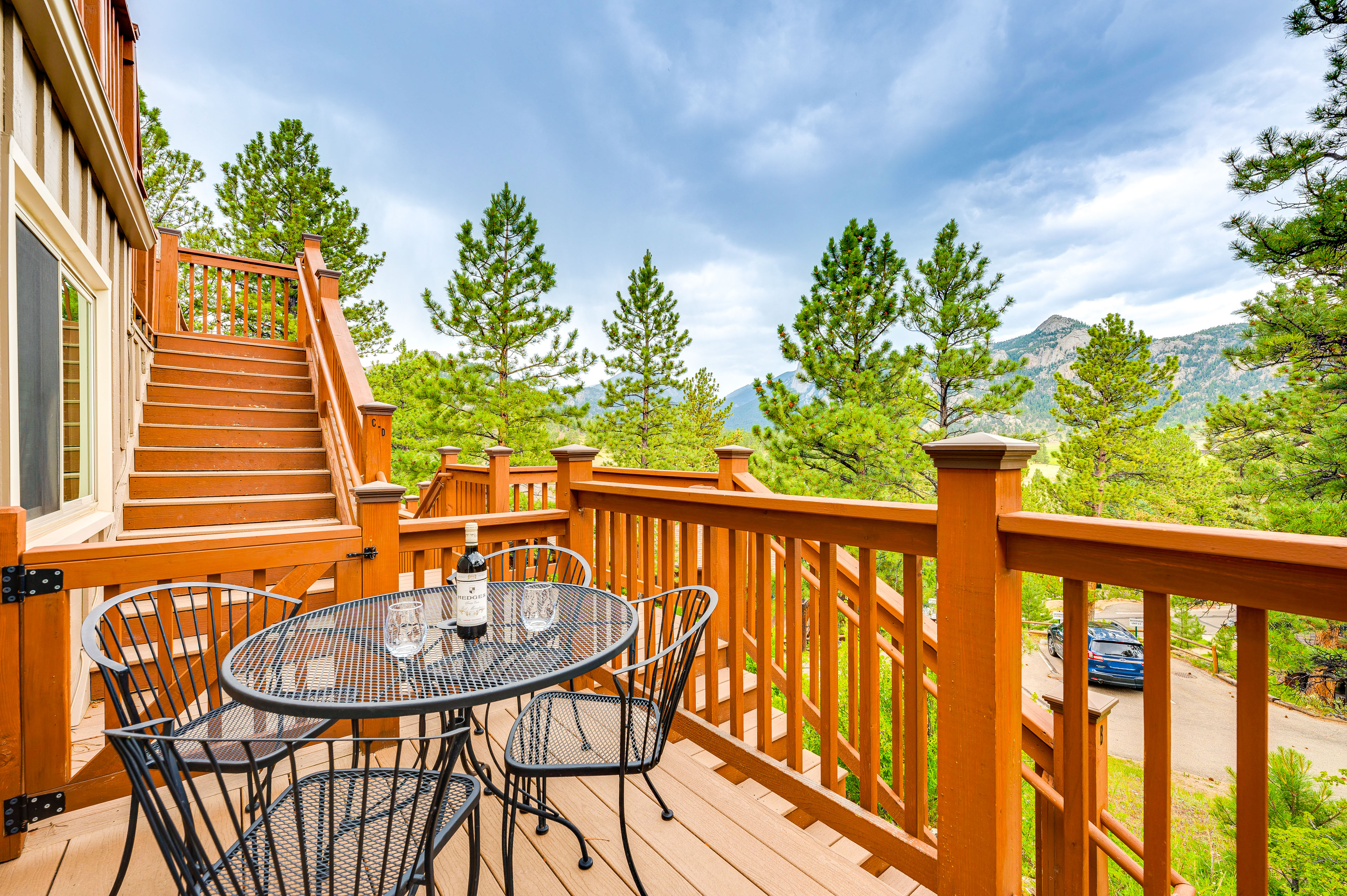 Property Image 1 - Estes Park Condo w/ Deck & Views ~ 3 Miles to RMNP