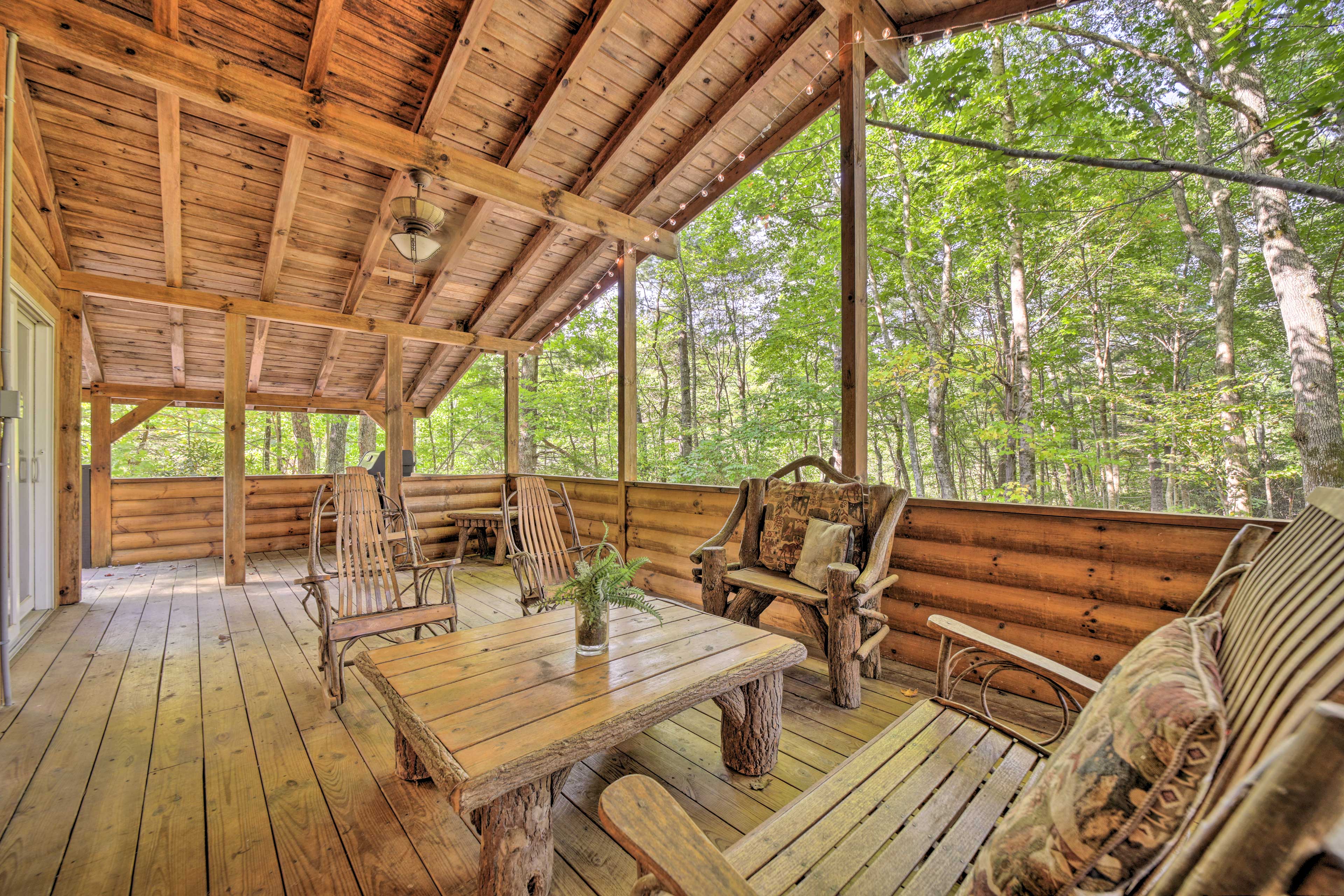 Property Image 2 - Cozy Lake Toxaway Cabin w/ Deck, Fire Pit & Grill!