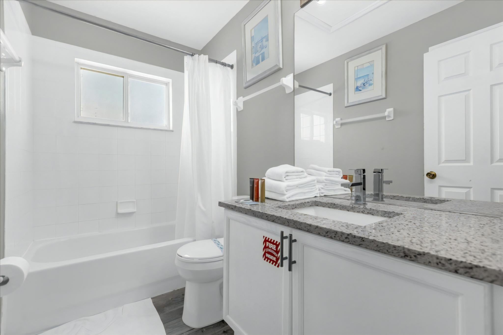 5 Bedrooms / 3.5 Bathrooms / Windsor Palms (8017 KP)