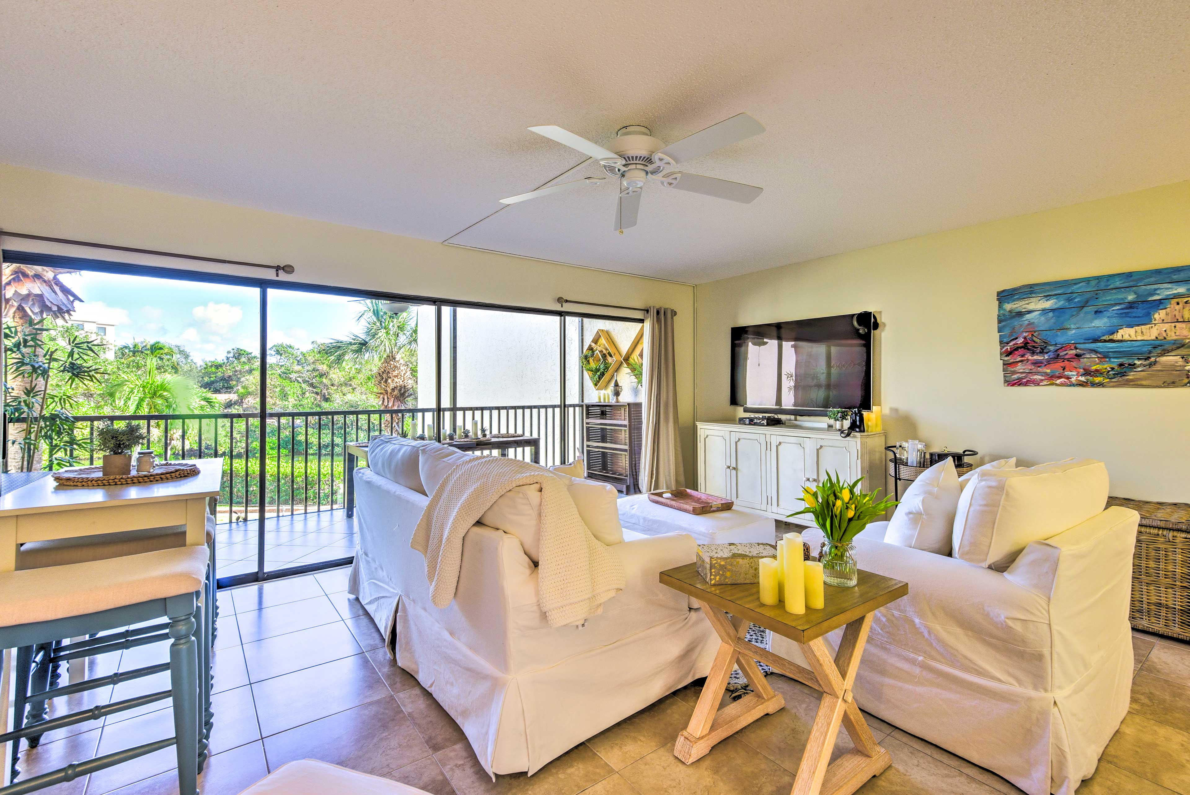 Property Image 1 - Comfortable Siesta Key Condo w/ Pool Access!