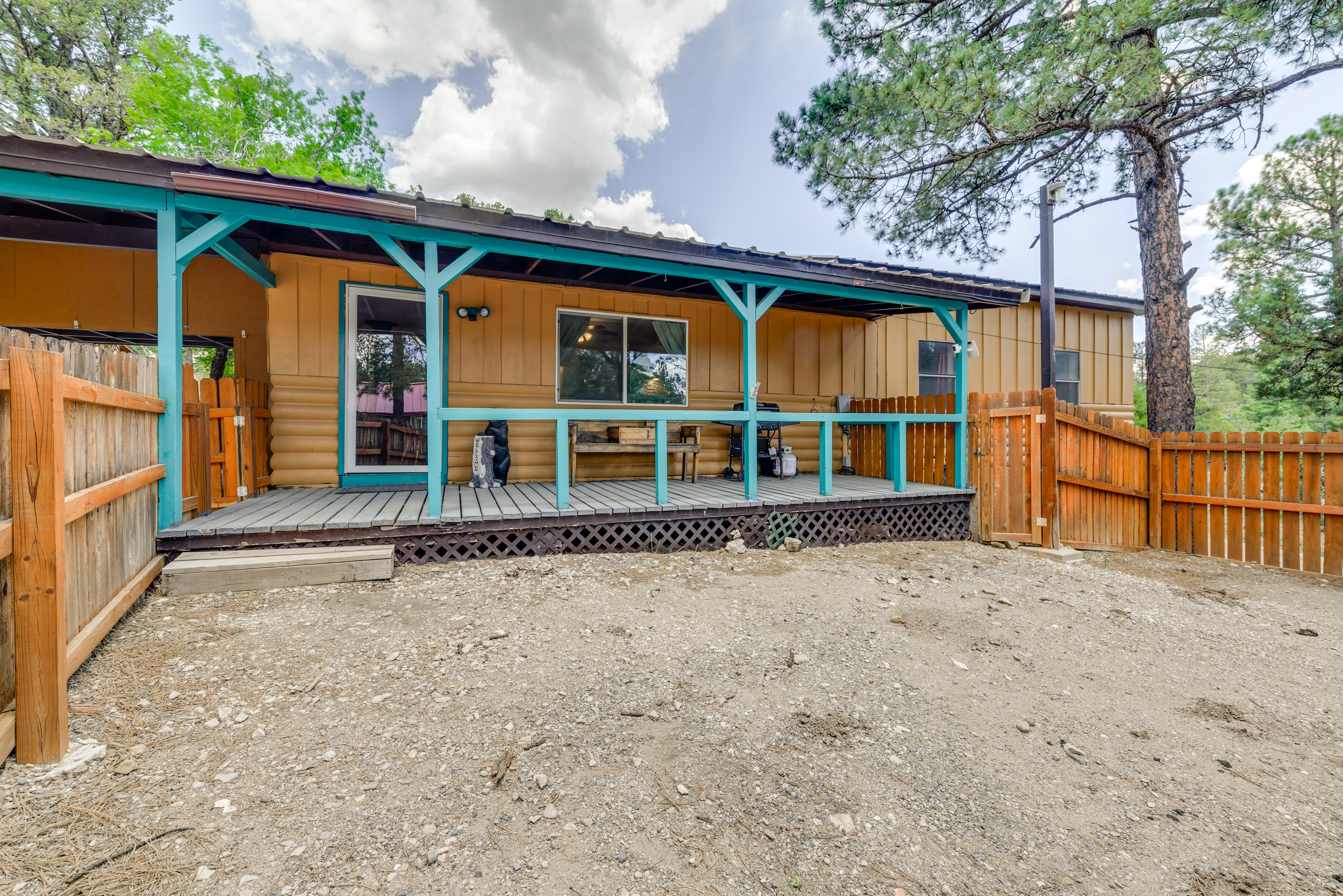 Property Image 1 - ’Majestic Pines’ Ruidoso Retreat w/ New Hot Tub!