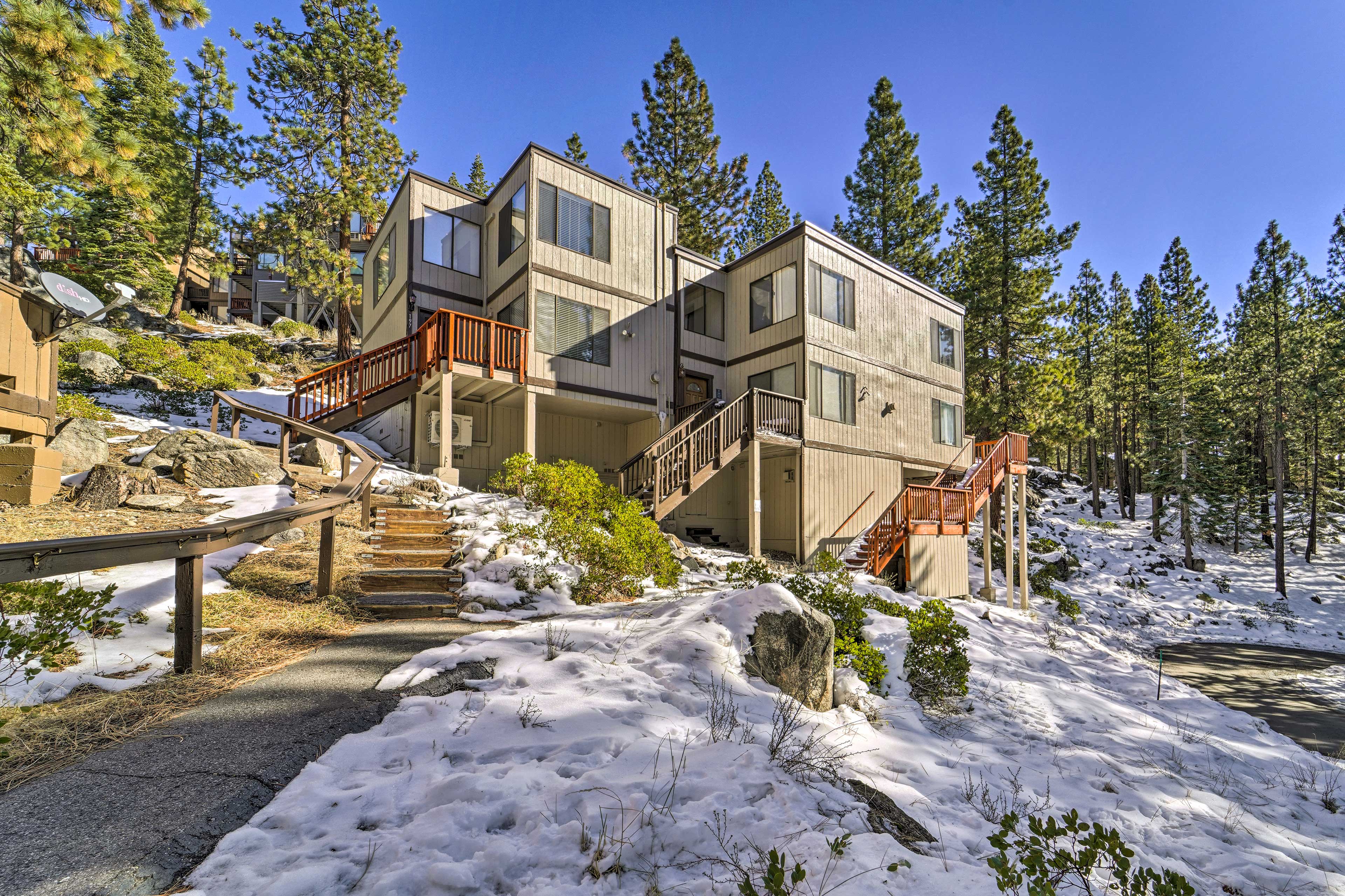 Property Image 2 - Cozy Stateline Townhome < 2 Mi to Lake Tahoe!