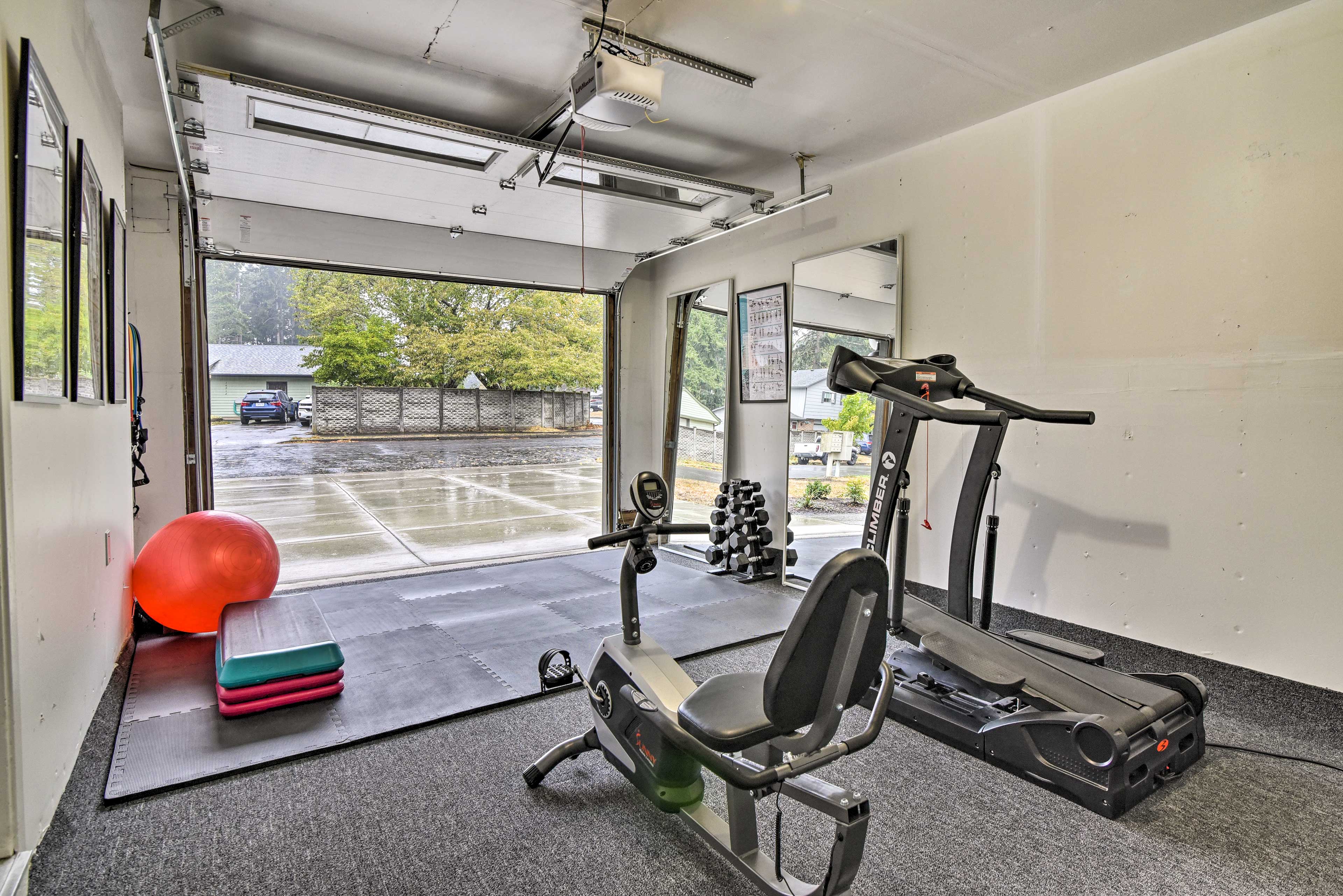 Property Image 2 - Lovely Vancouver Retreat w/ Home Gym!