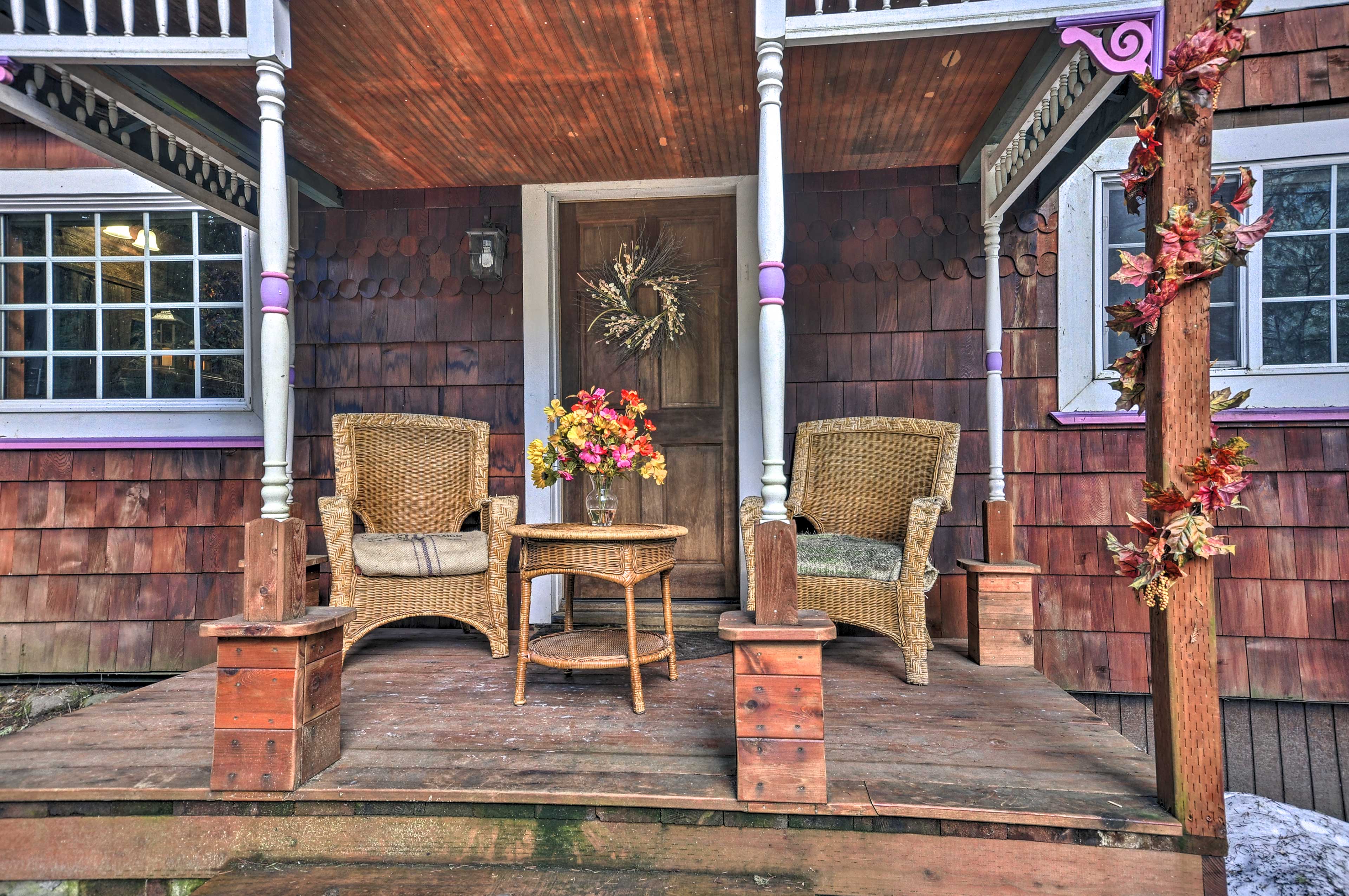 Walk to Zigzag River: ‘The Sundance’ Cottage