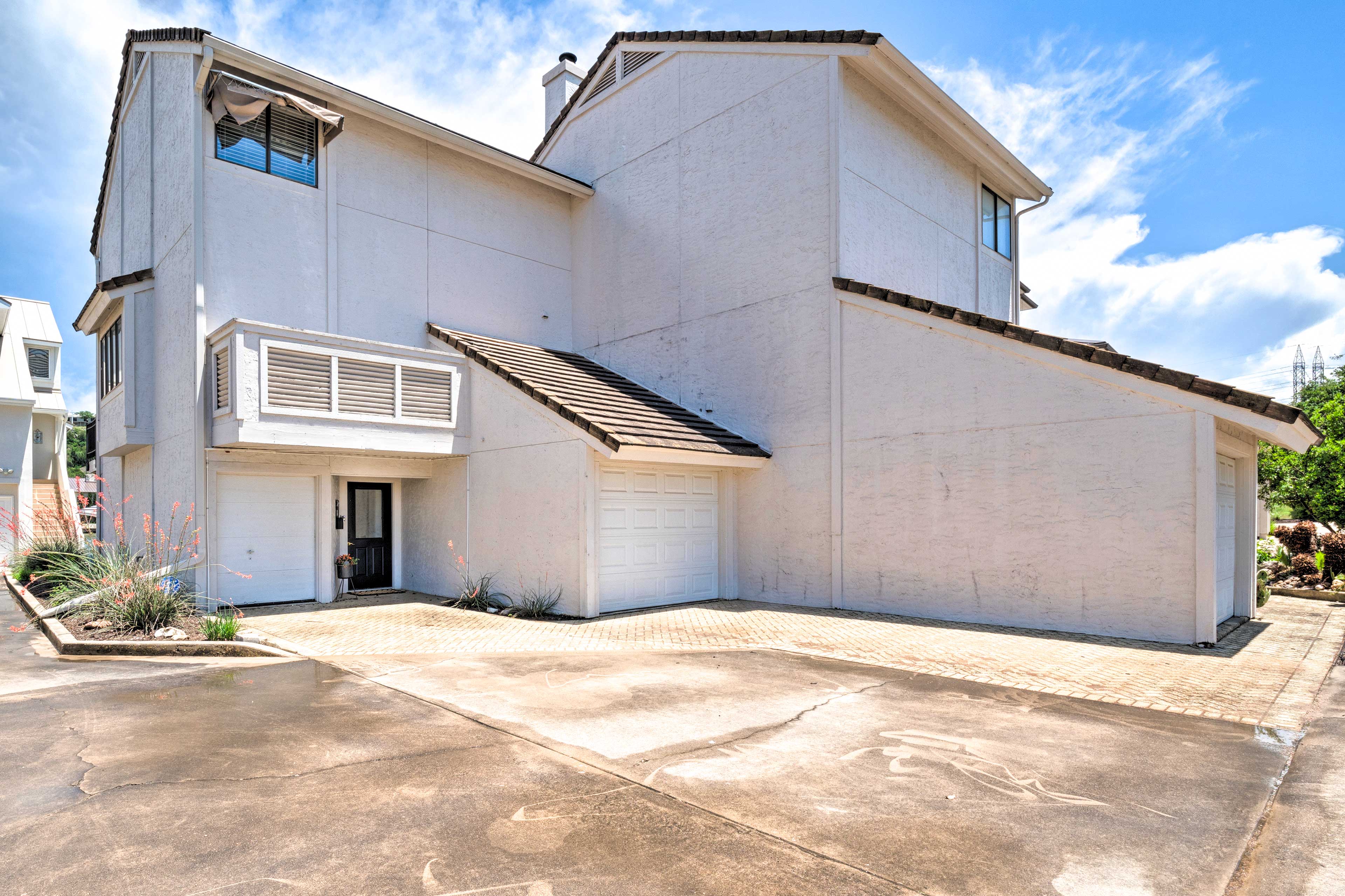 Property Image 1 - Horseshoe Bay Townhome Nestled on the Water!