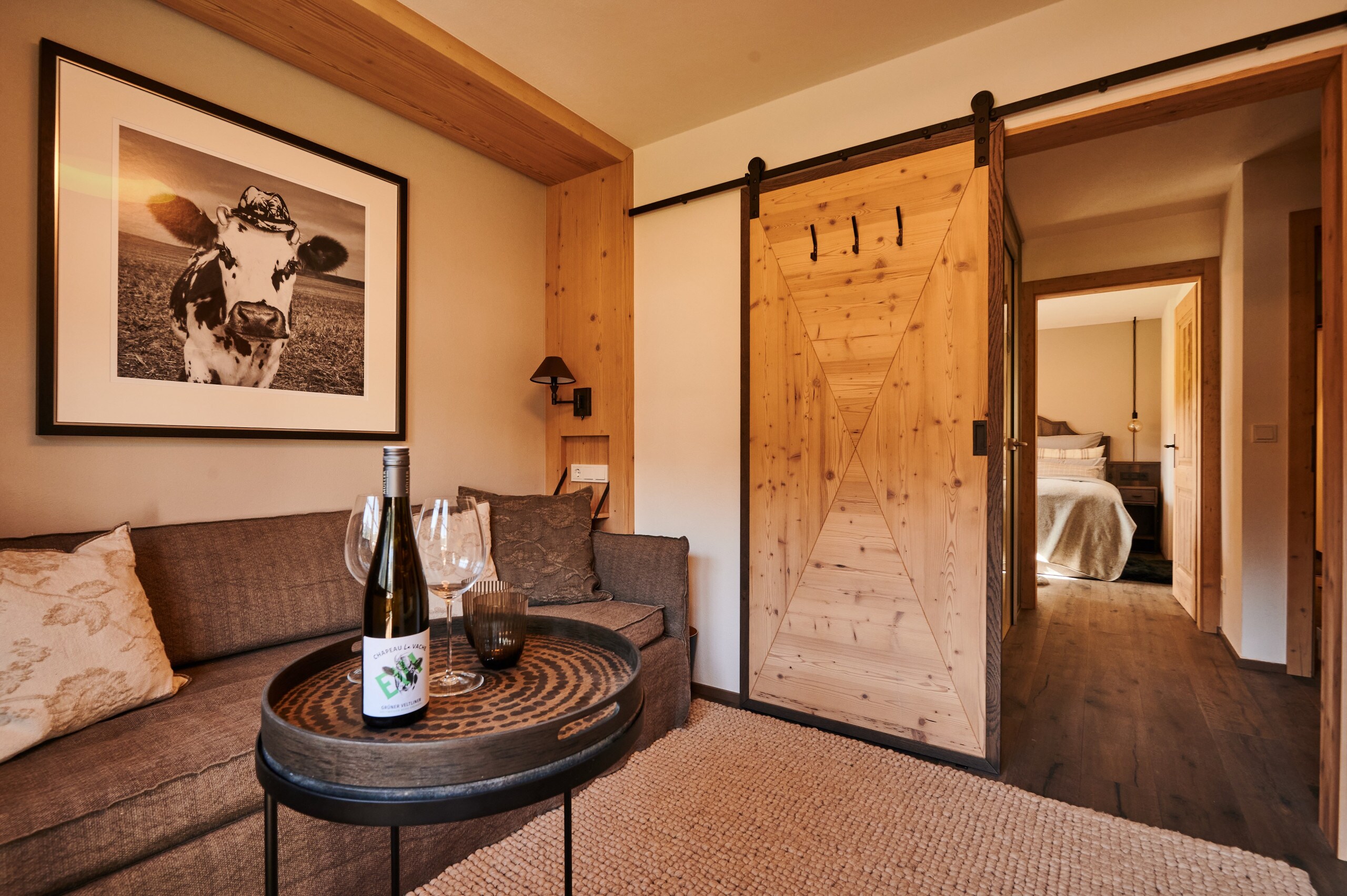 Serviced Luxury Chalet Evi, Ski in Ski out