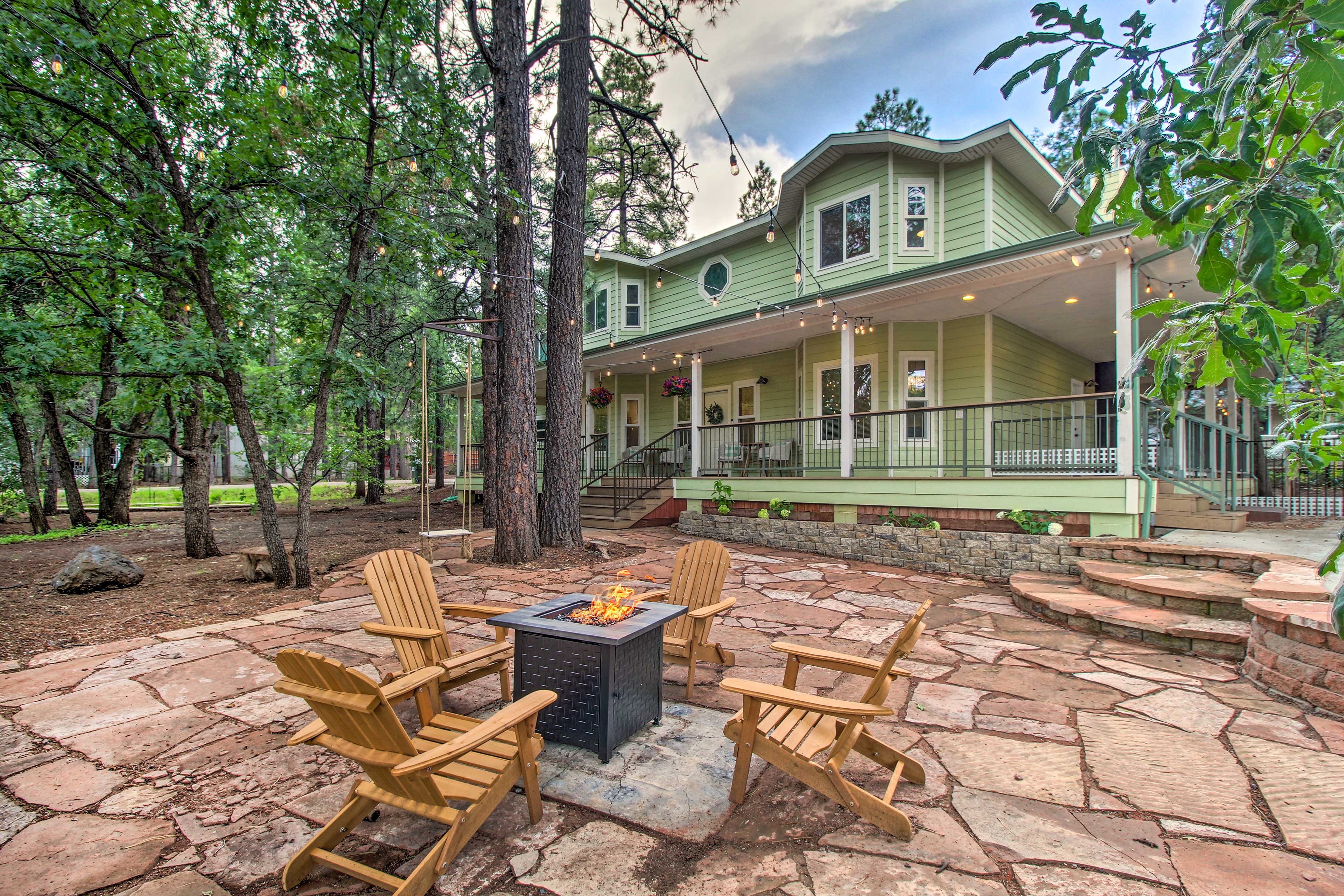 Property Image 1 - Marvelous Pinetop Home w/ Fireplaces, 2 Mi to Lake