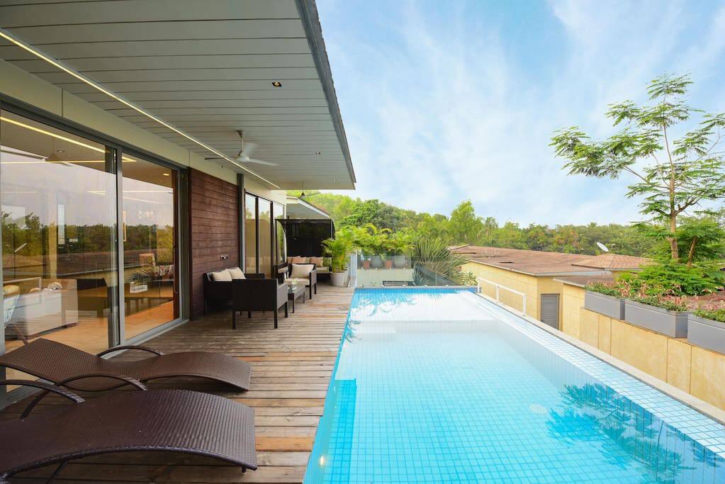 Property Image 2 - Vibe 4BHK Iconic private pool villa in Parra