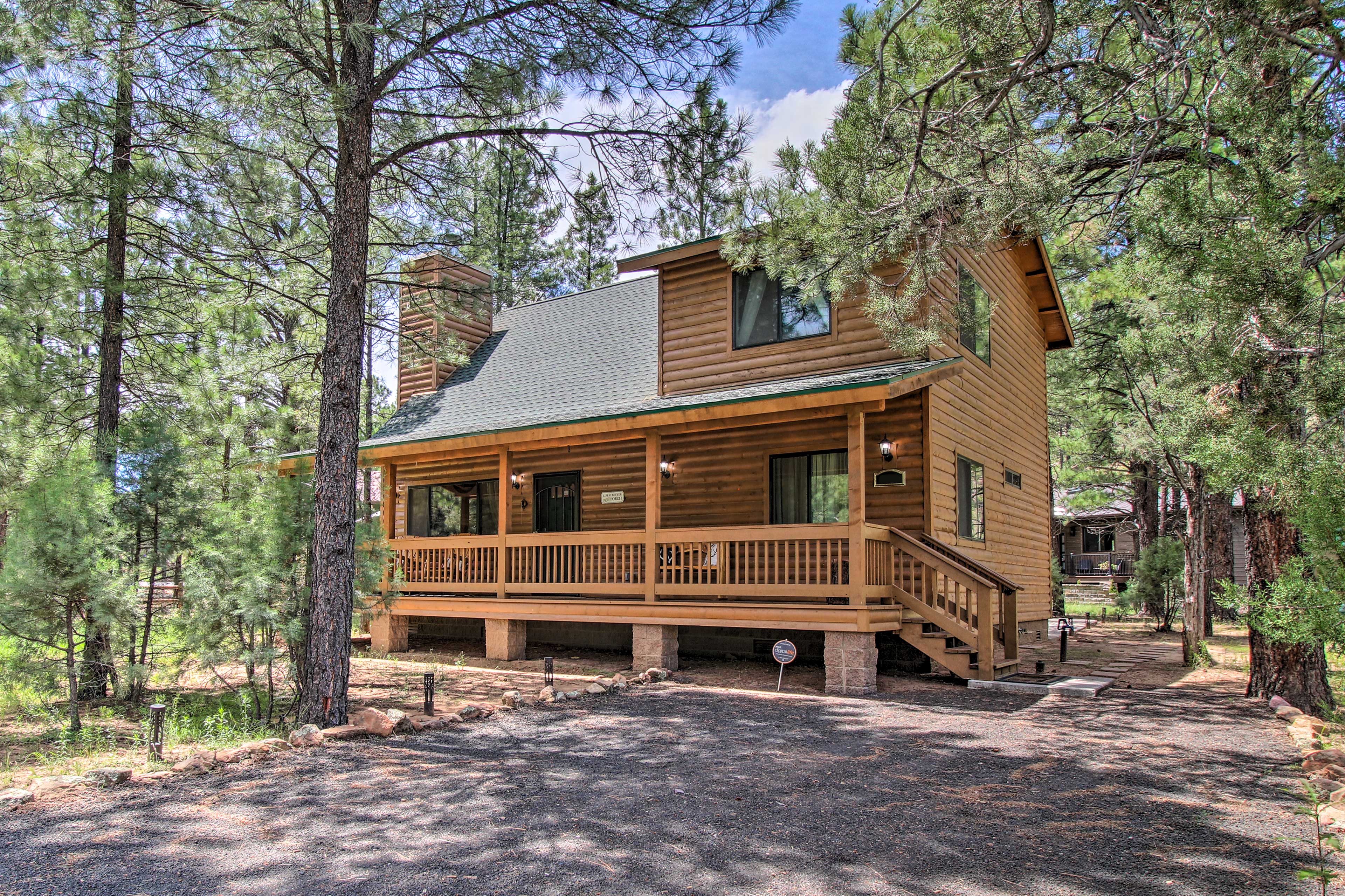 Property Image 1 - Charming Show Low Cabin w/ Fire Pit: Near Hiking!
