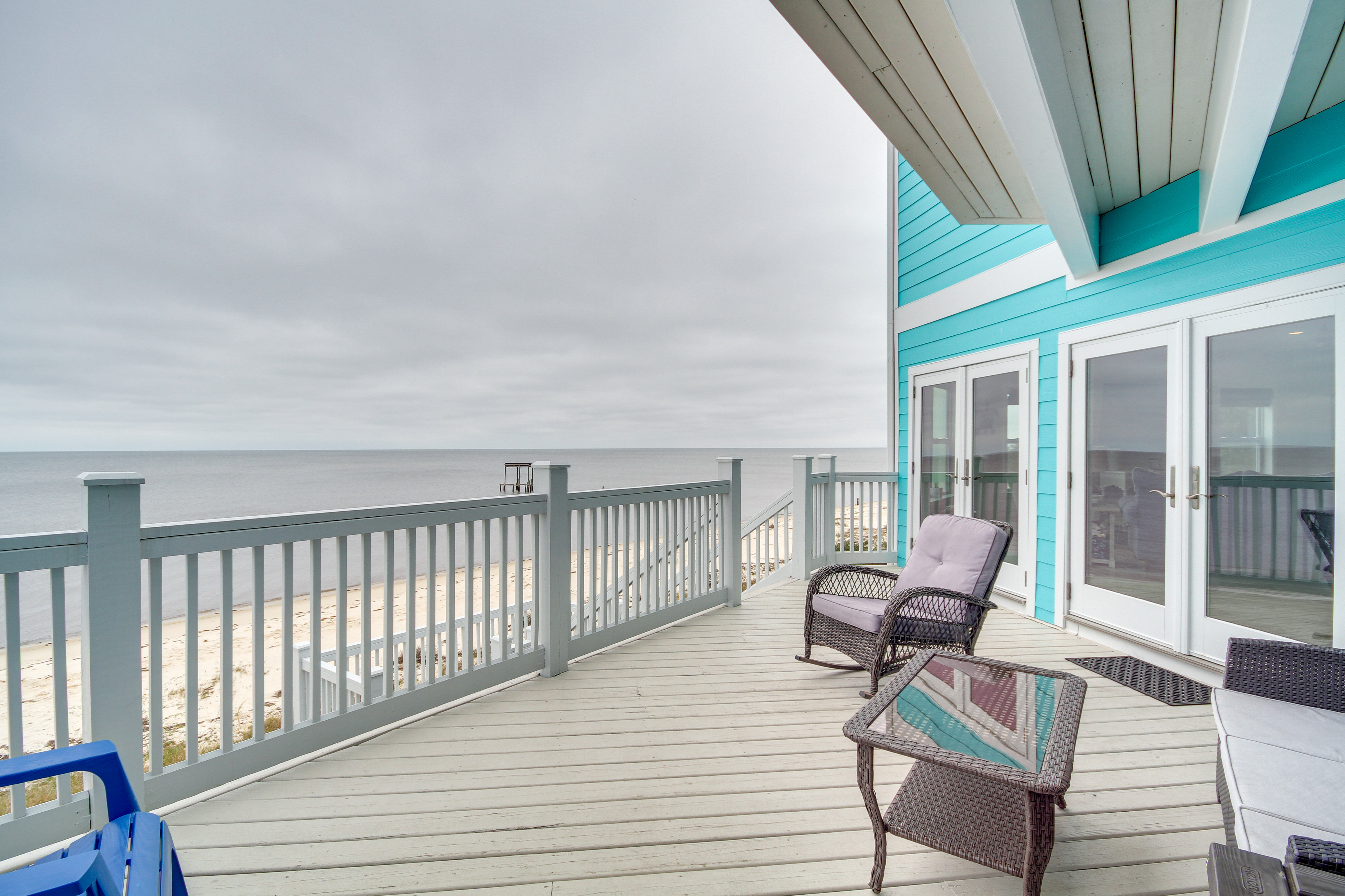 Property Image 2 - Ocean Springs ’Magnolia Beach House’ on Pvt Beach!