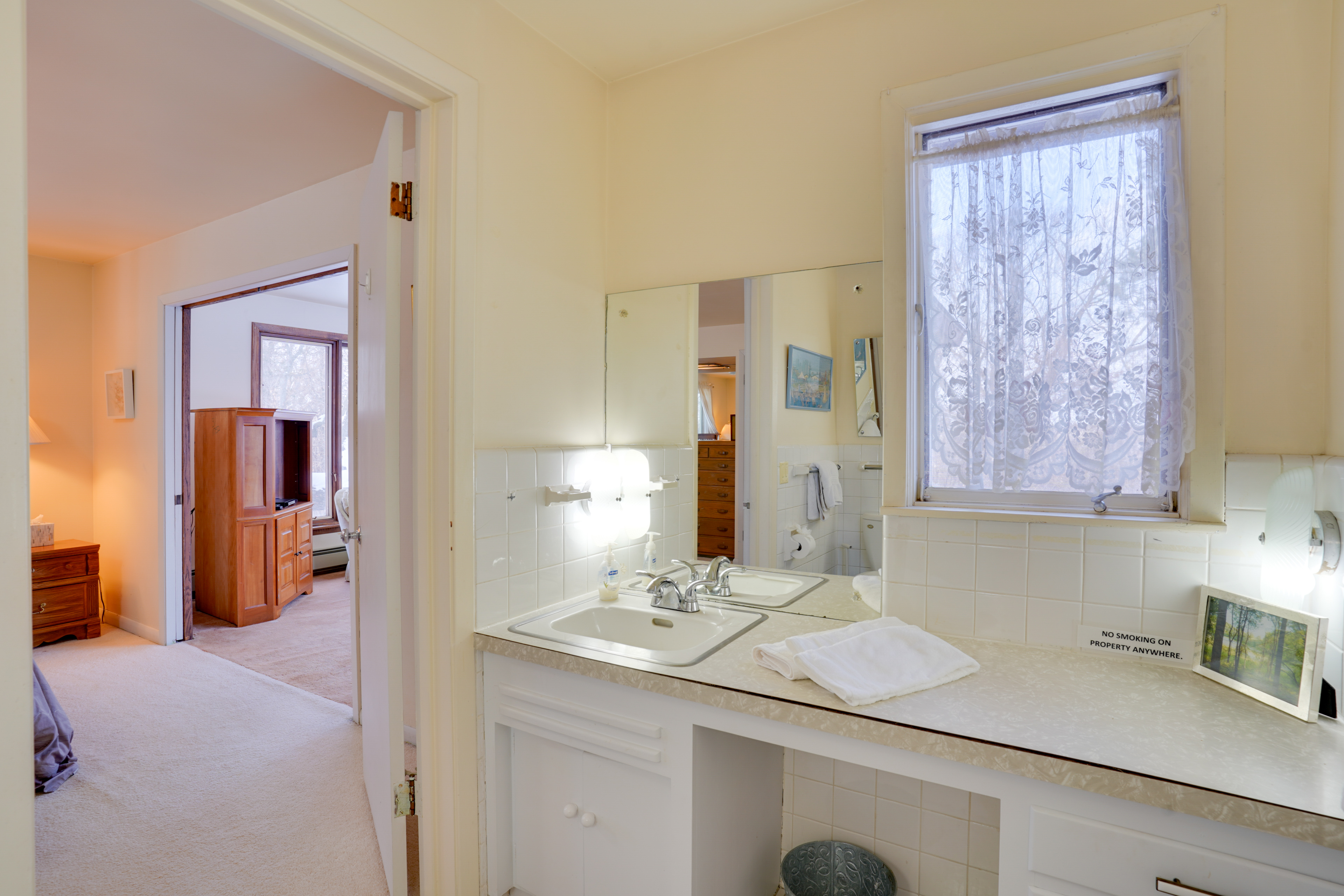 15 Mi to Downtown Minneapolis: Retreat on 5 Acres