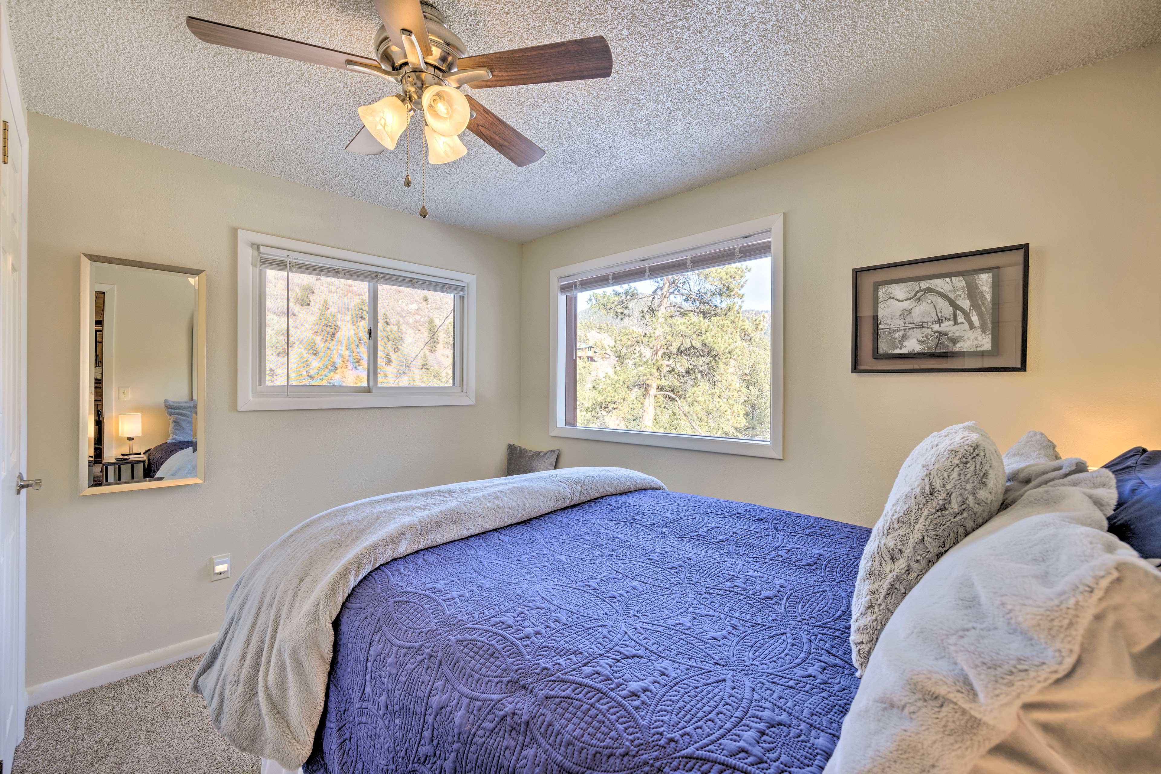 Cozy CO Rocky Mountain Retreat Near Pikes Peak!