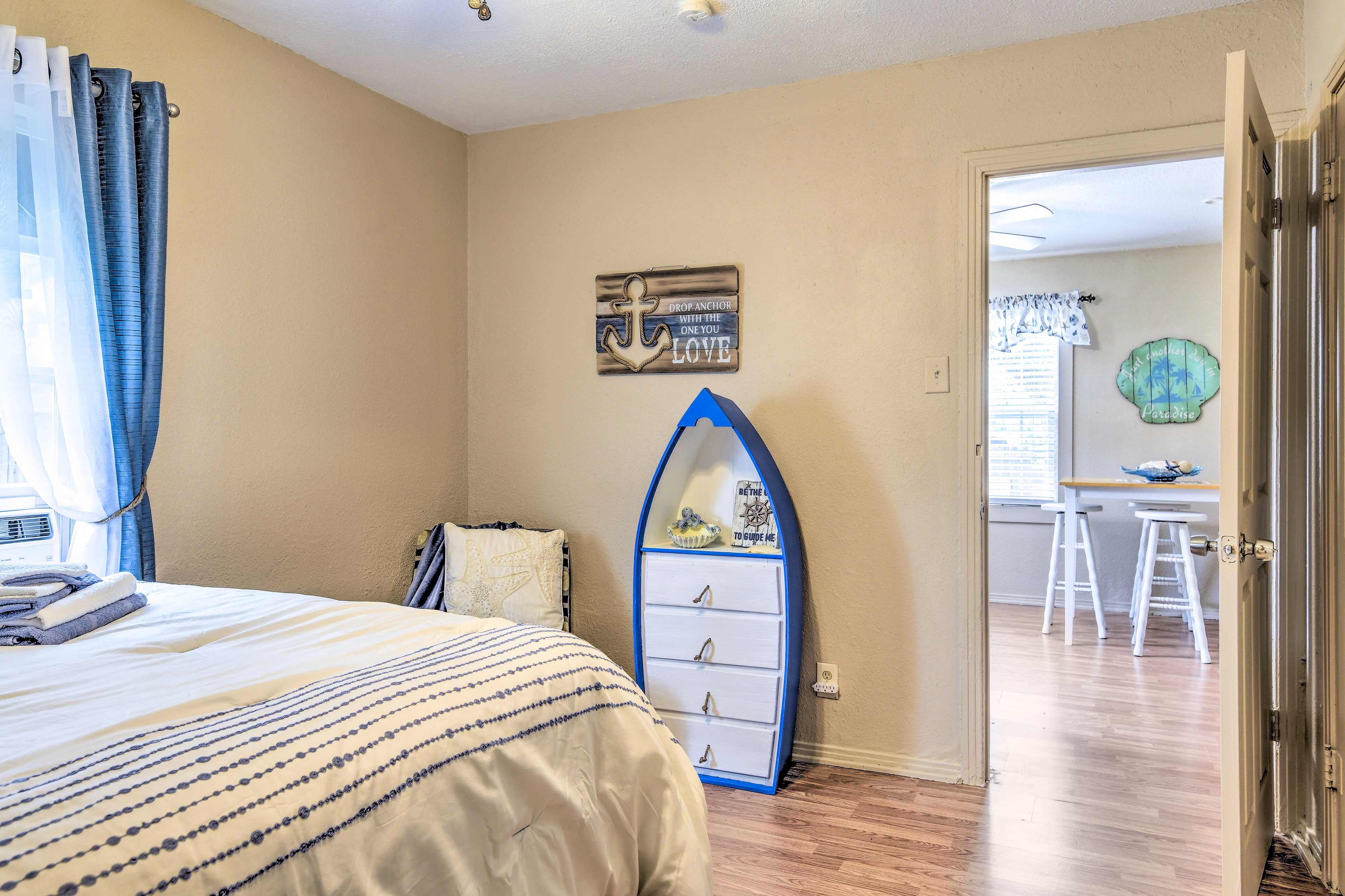 Cozy Beach/Fishing Cottage in Aransas Pass!