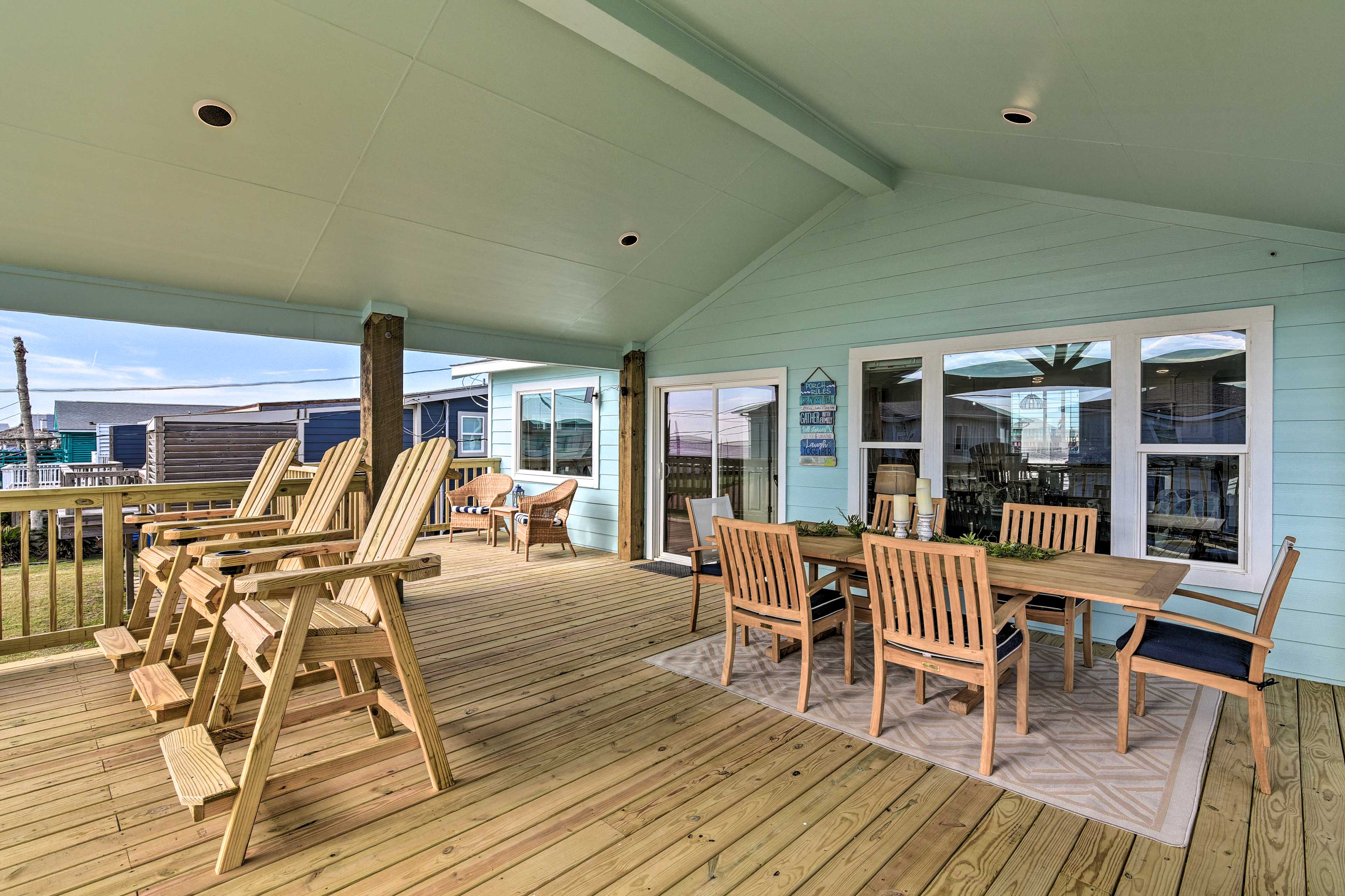 Property Image 1 - Surfside Beach Vacation Rental w/ Ocean Views