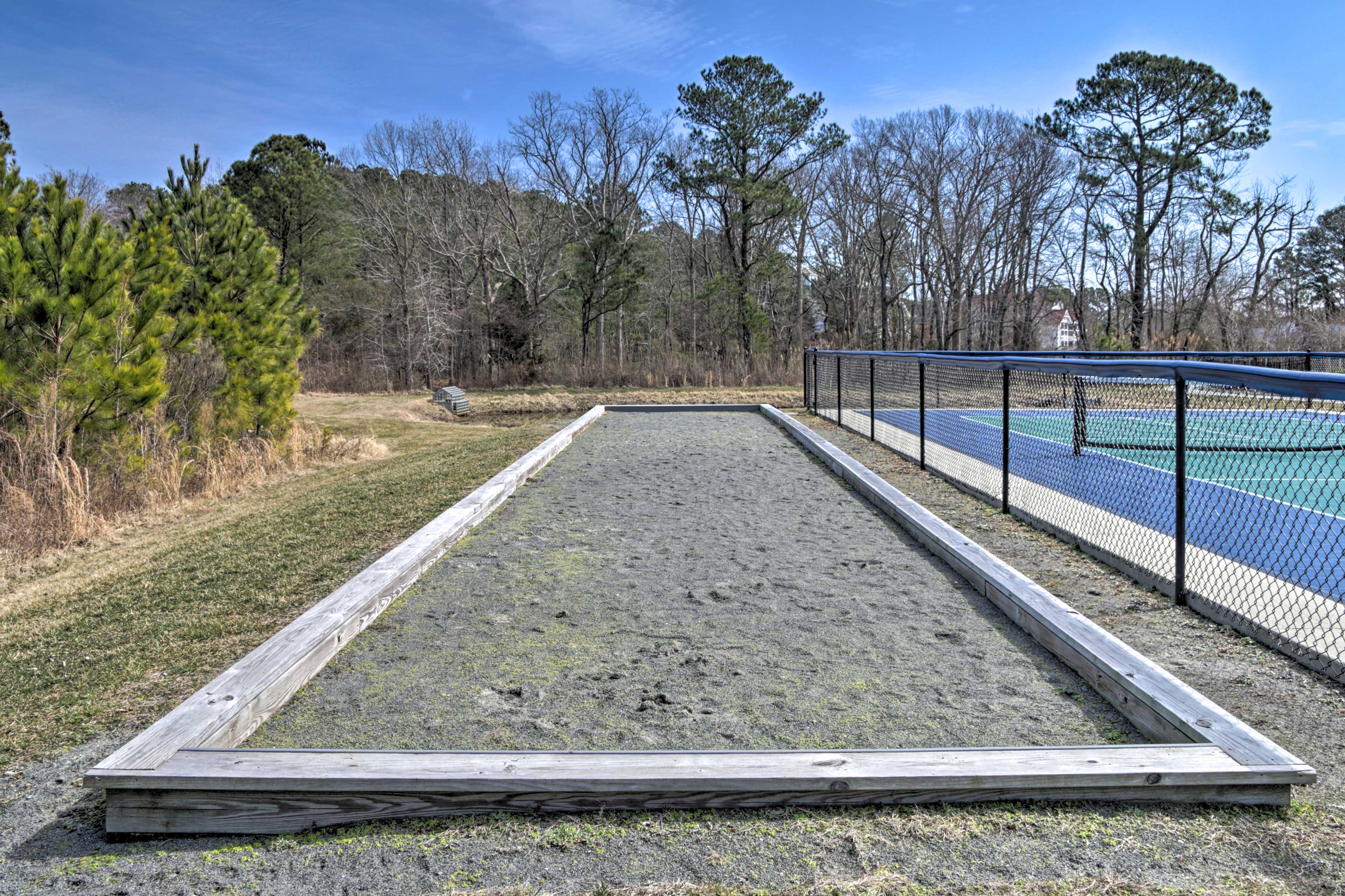 3 Mi to Bethany Beach: 'The Chief’s Quarters' Home