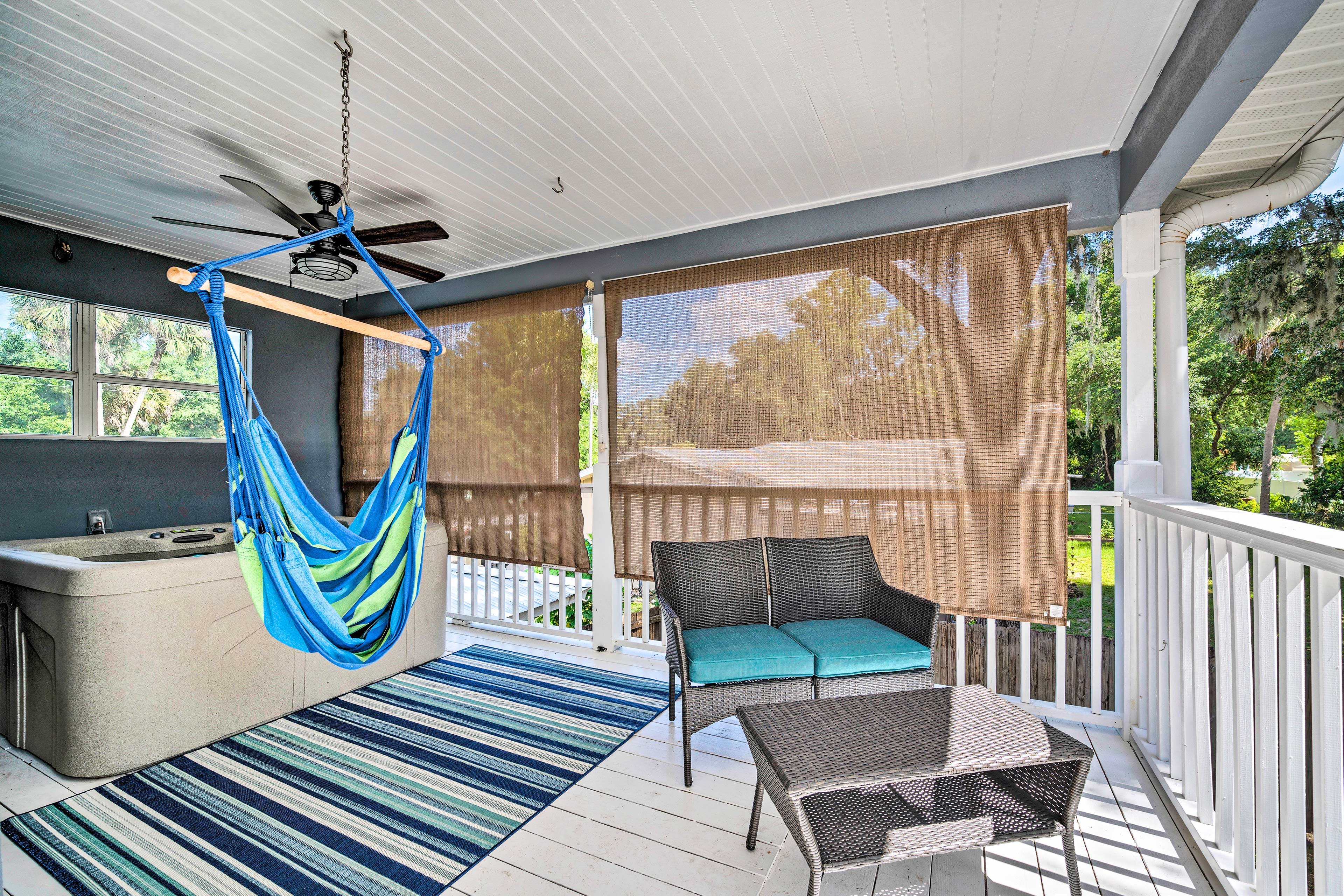 Property Image 2 - Crystal River Getaway w/ Hot Tub & Game Room!