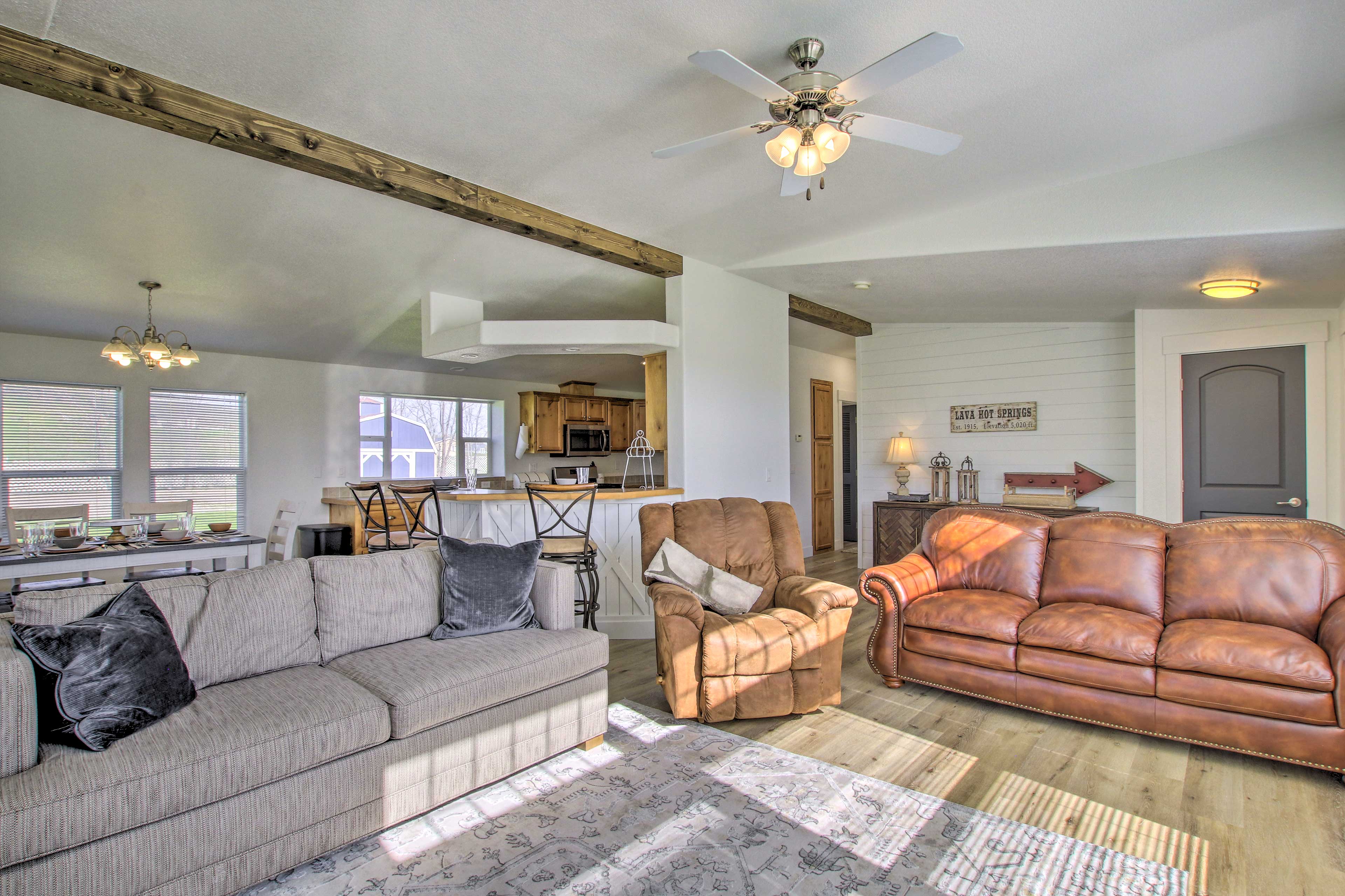 Tranquil Indigo Getaway < 3 Mi to Hot Pools!