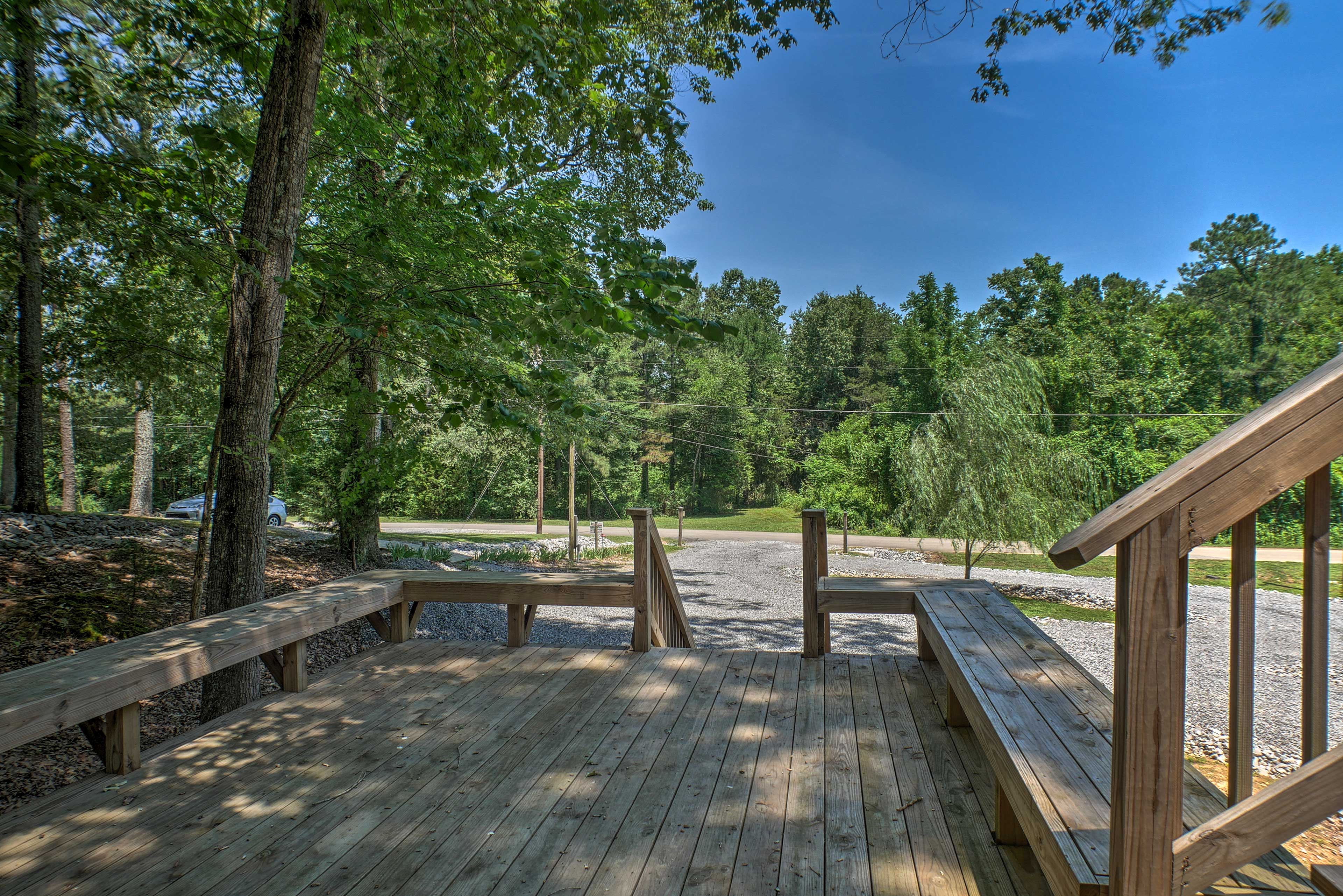 Guntersville Lake Cabin w/ 3 Fishing Ponds!