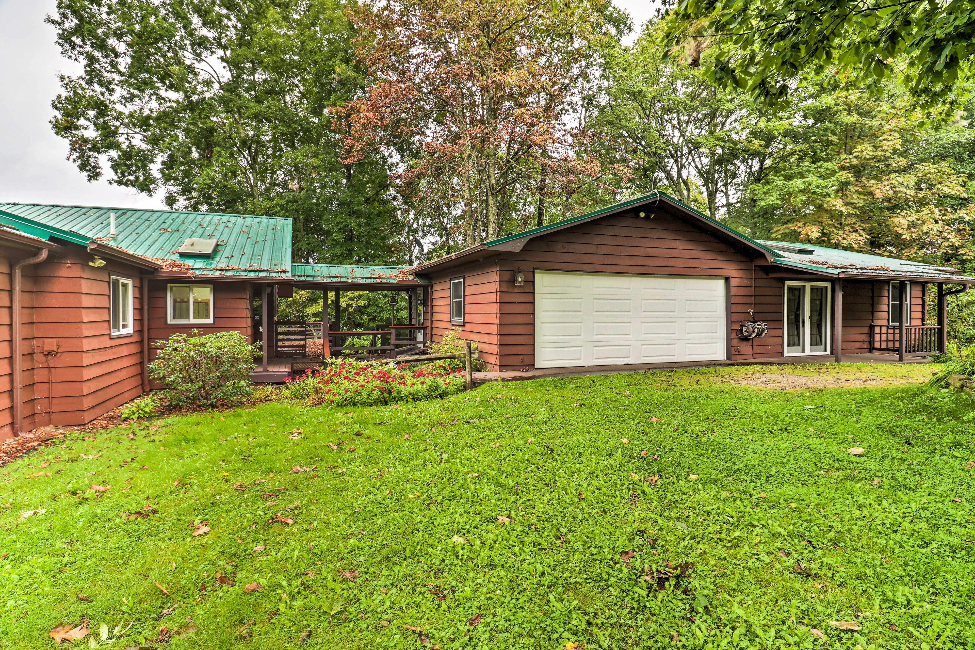 Property Image 2 - Cullowhee Cabin w/ Breathtaking Mountain Views!