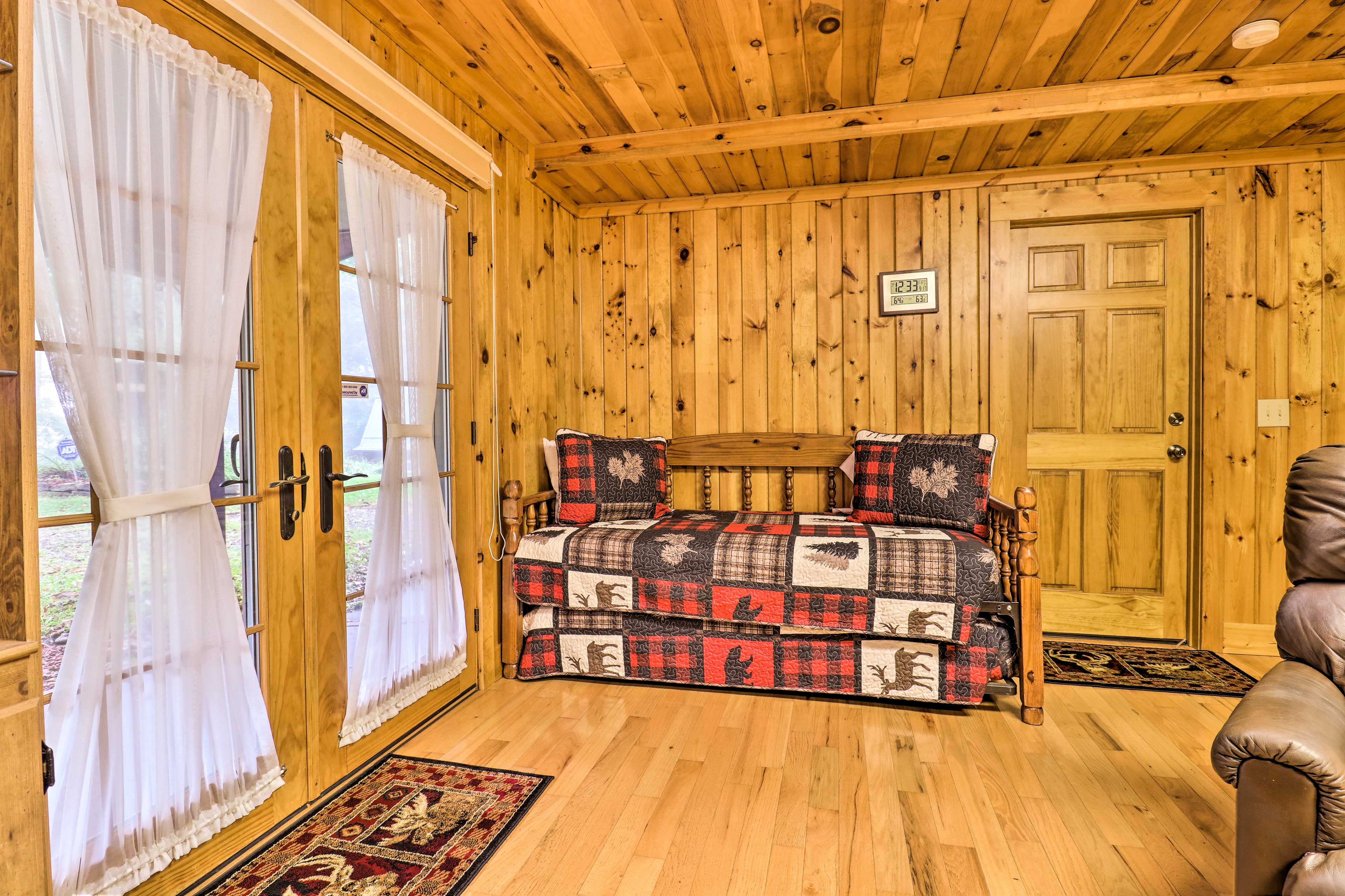 Cullowhee Cabin w/ Breathtaking Mountain Views!