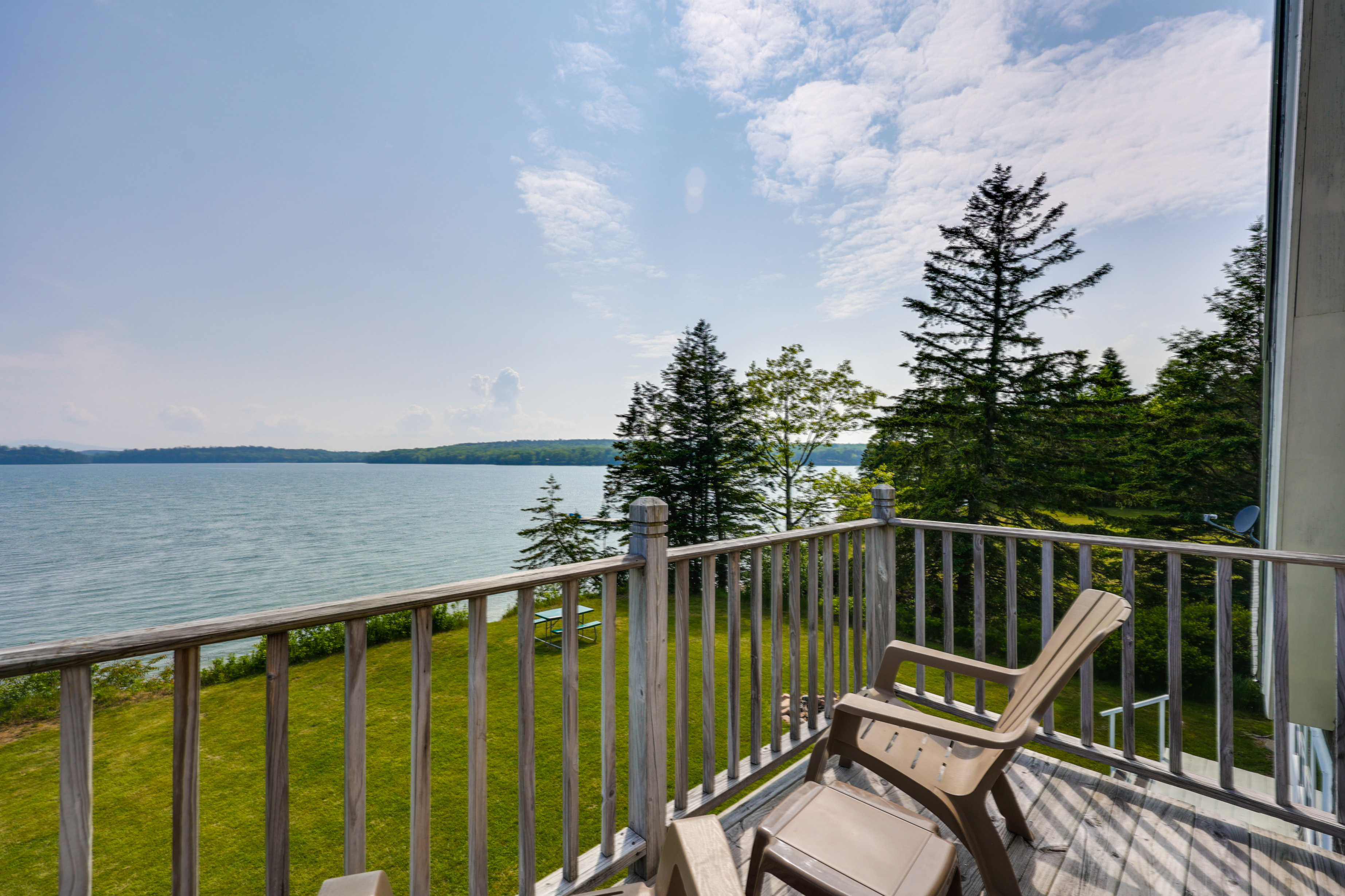 Shorefront House w/ Views, 14 Mi to Acadia NP