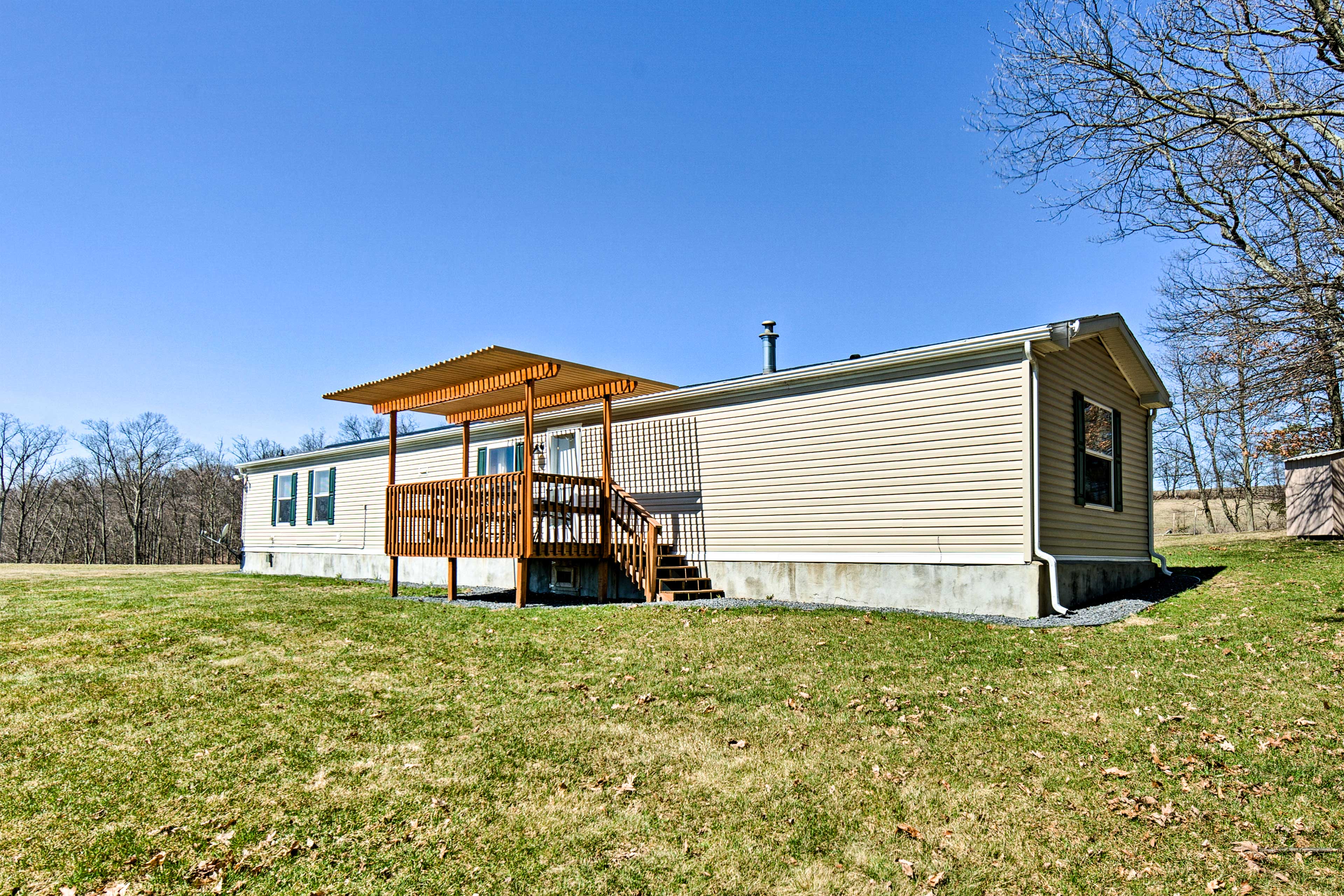 Property Image 2 - ’The Lodge’: Klingerstown Home on 180-Acre Farm!