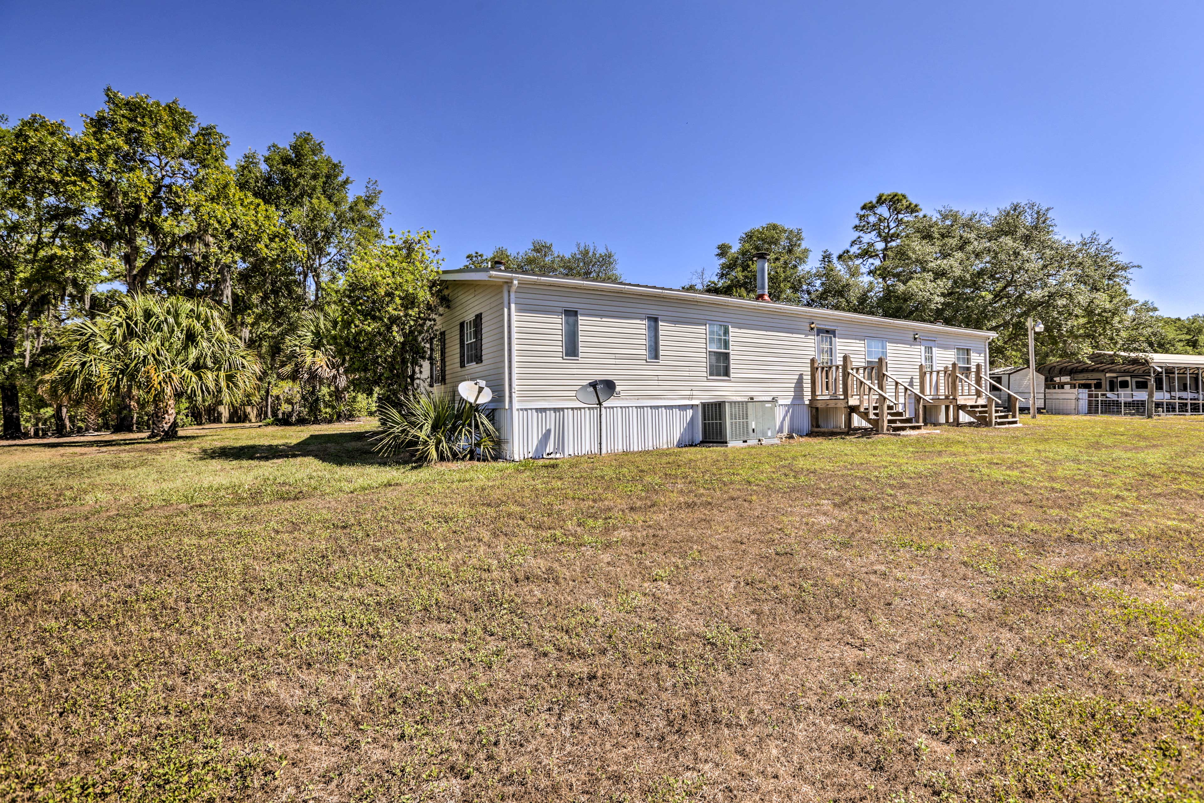 Property Image 1 - Steinhatchee Home w/ Boat Parking: 1 Mi to Marina