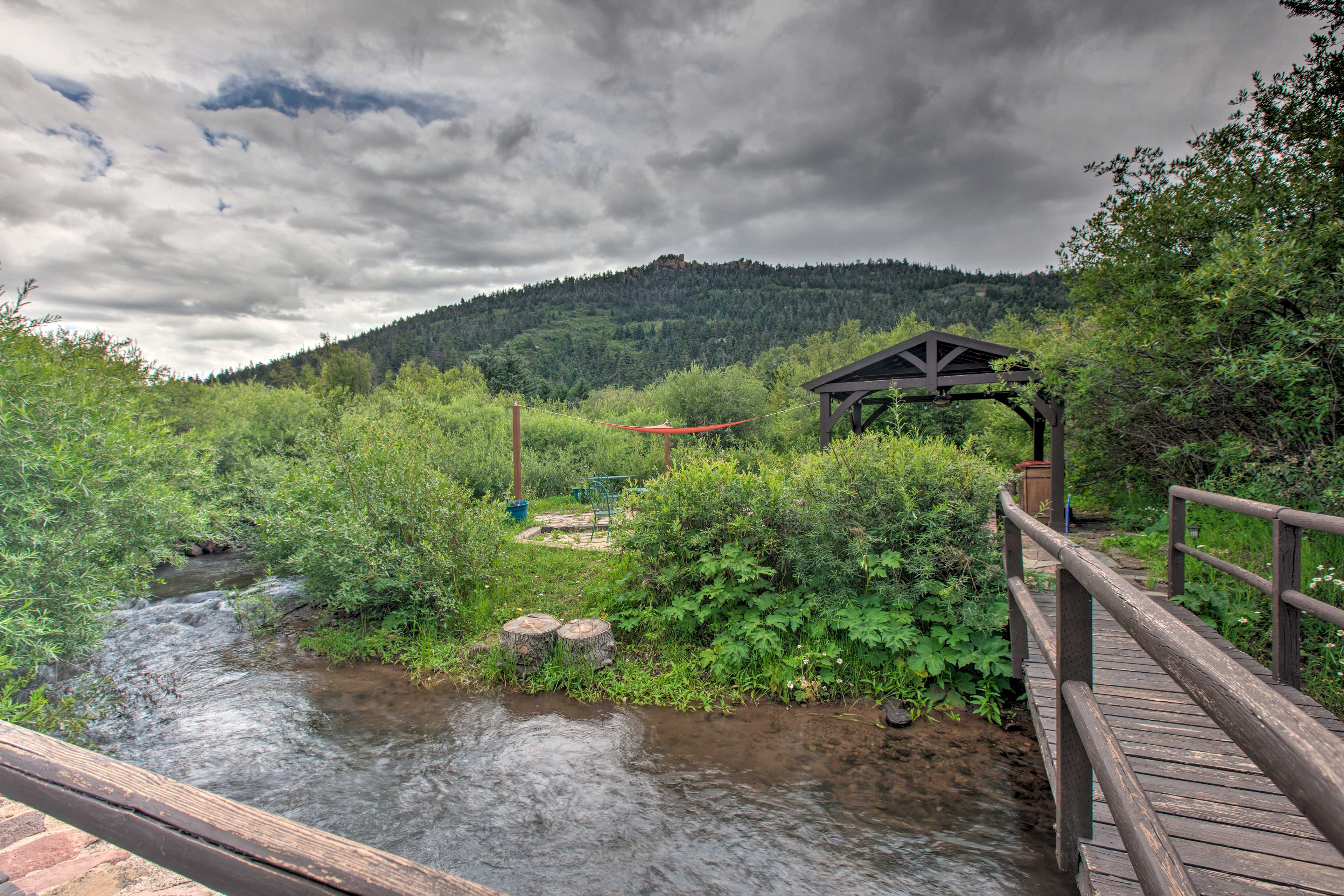 Relaxing Cuchara Retreat on Cucharas River w/ View