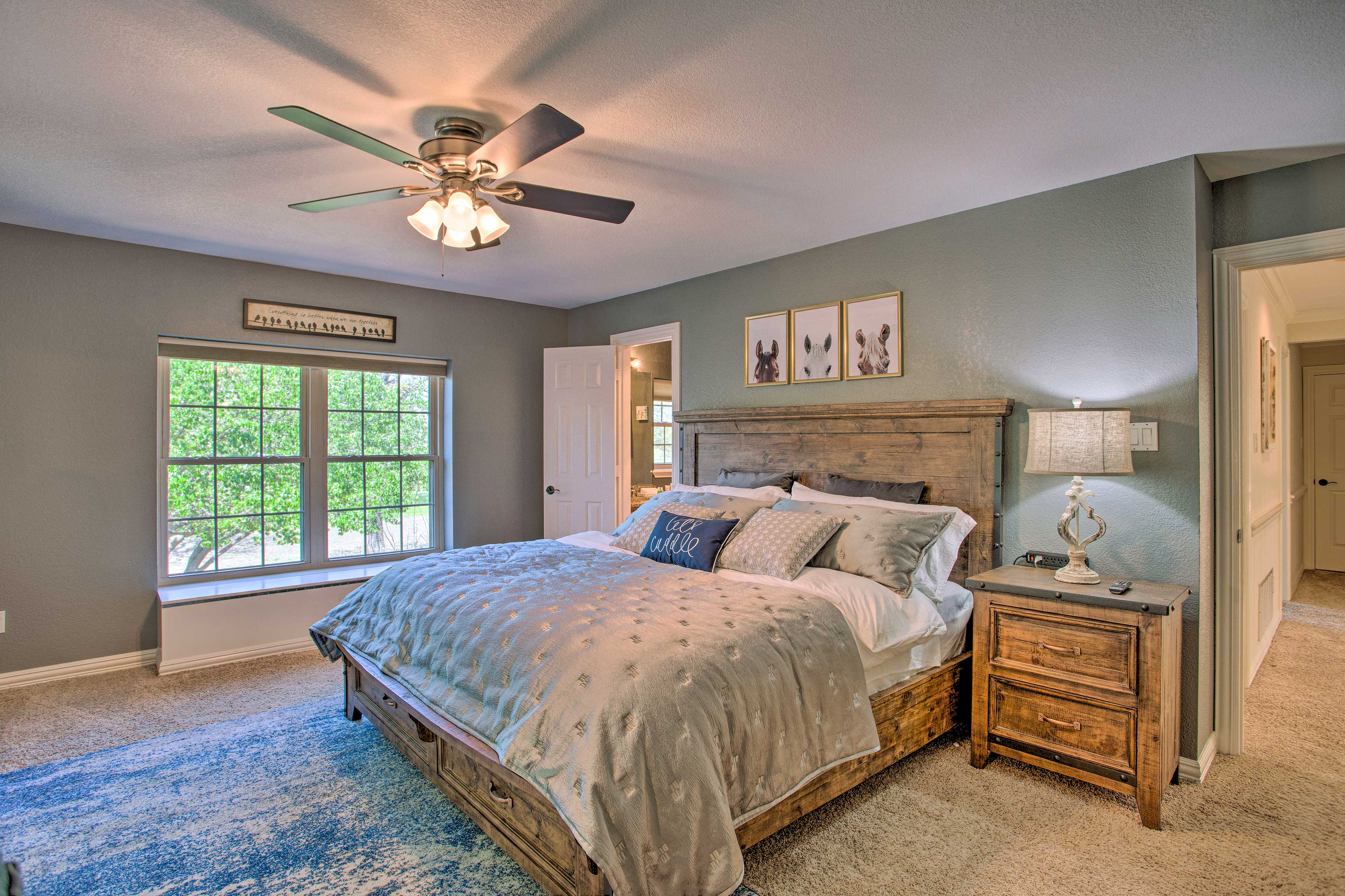 16-Acre Pilot Point Ranch: Private Pond & Hot Tub