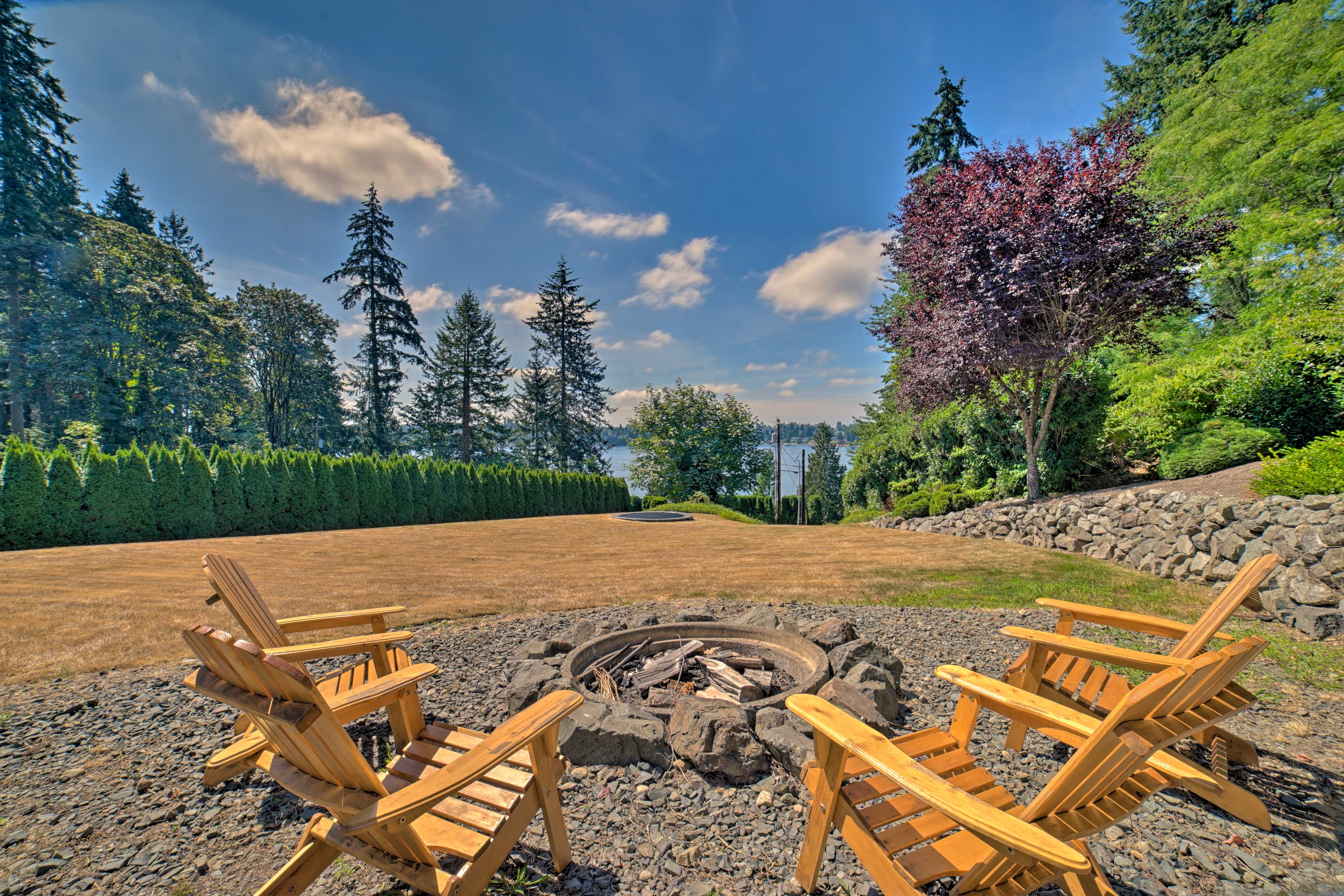 Property Image 2 - Spacious Lake Stevens Home w/ Fire Pit, Patio