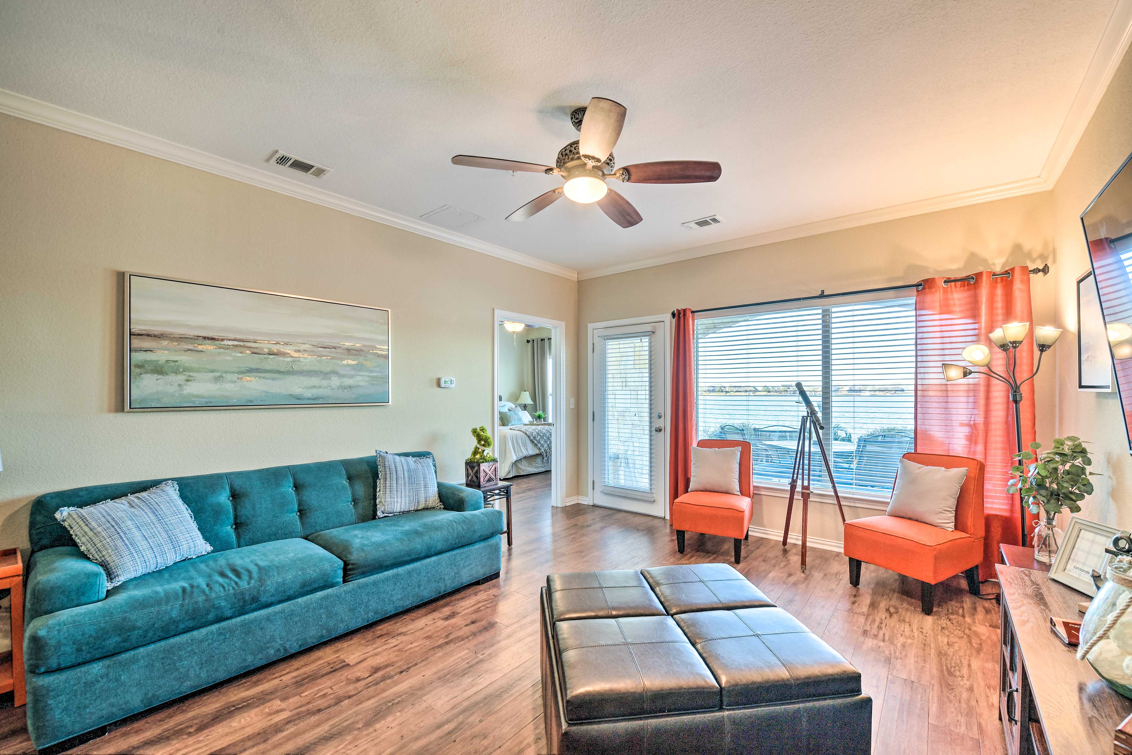 RichlandChambers Reservoir Condo with Pool! Home Rental in Corsicana