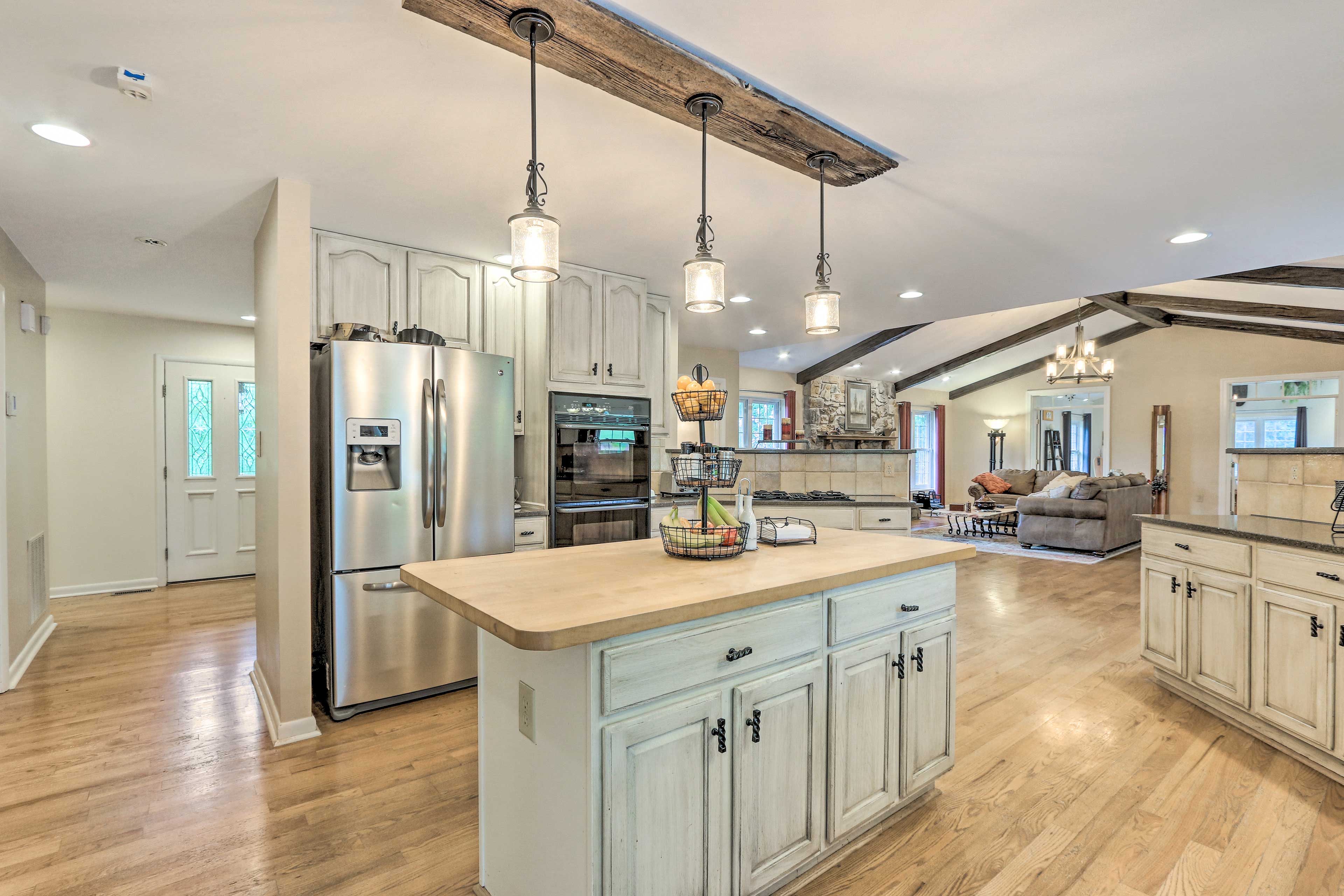 Charles Town Home w/ Private Pool & Hot Tub