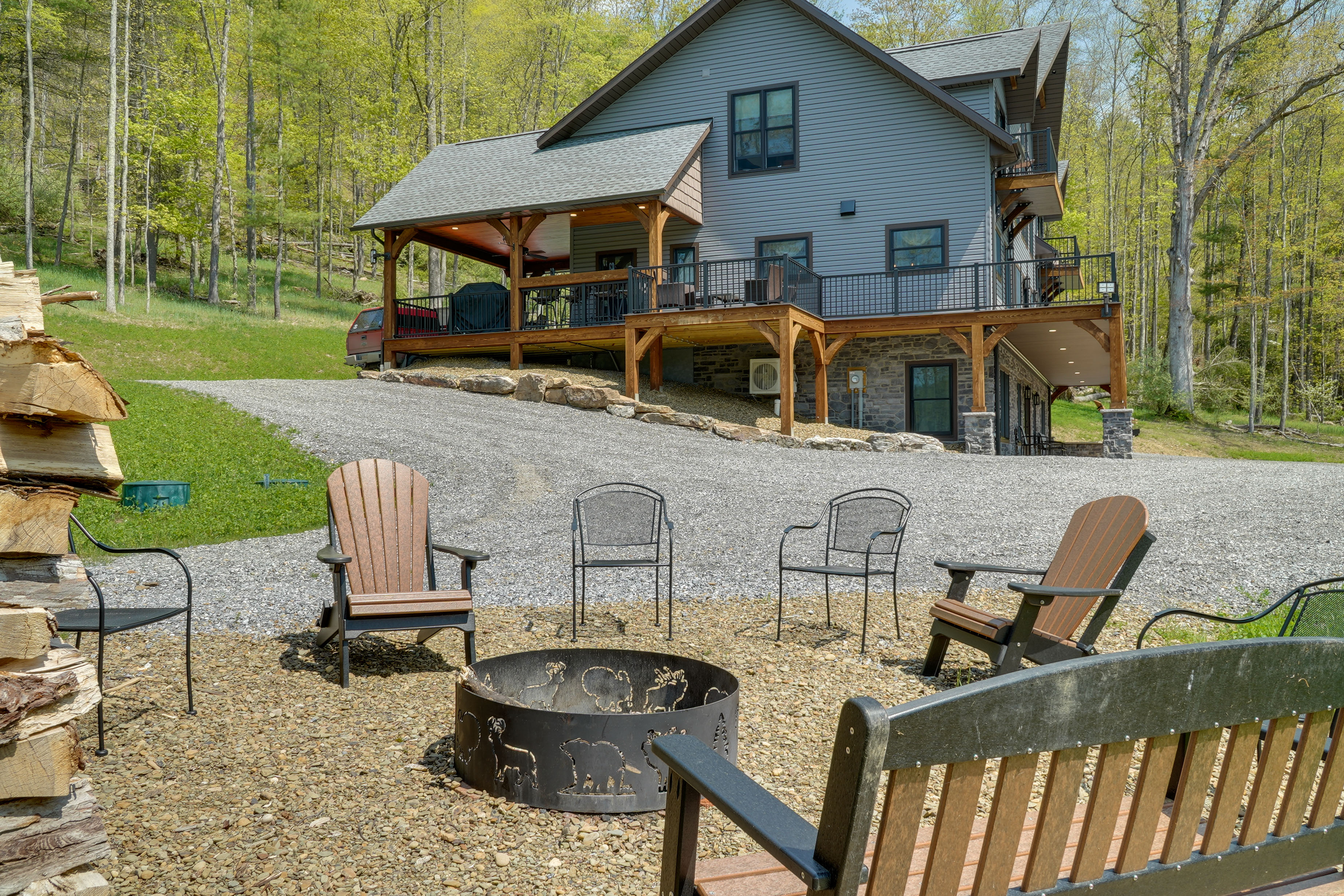 Property Image 2 - Stunning ’Bugle Hollow Lodge’ w/ Mtn Views!