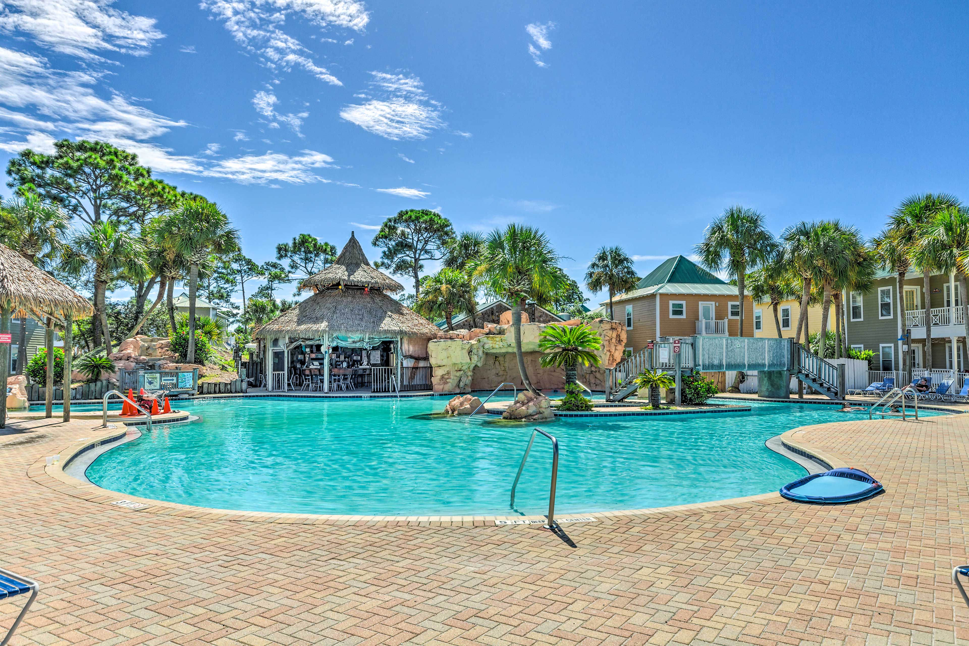 Property Image 1 - On-Site Beach Bar: Sunny Perdido Key Cottage!