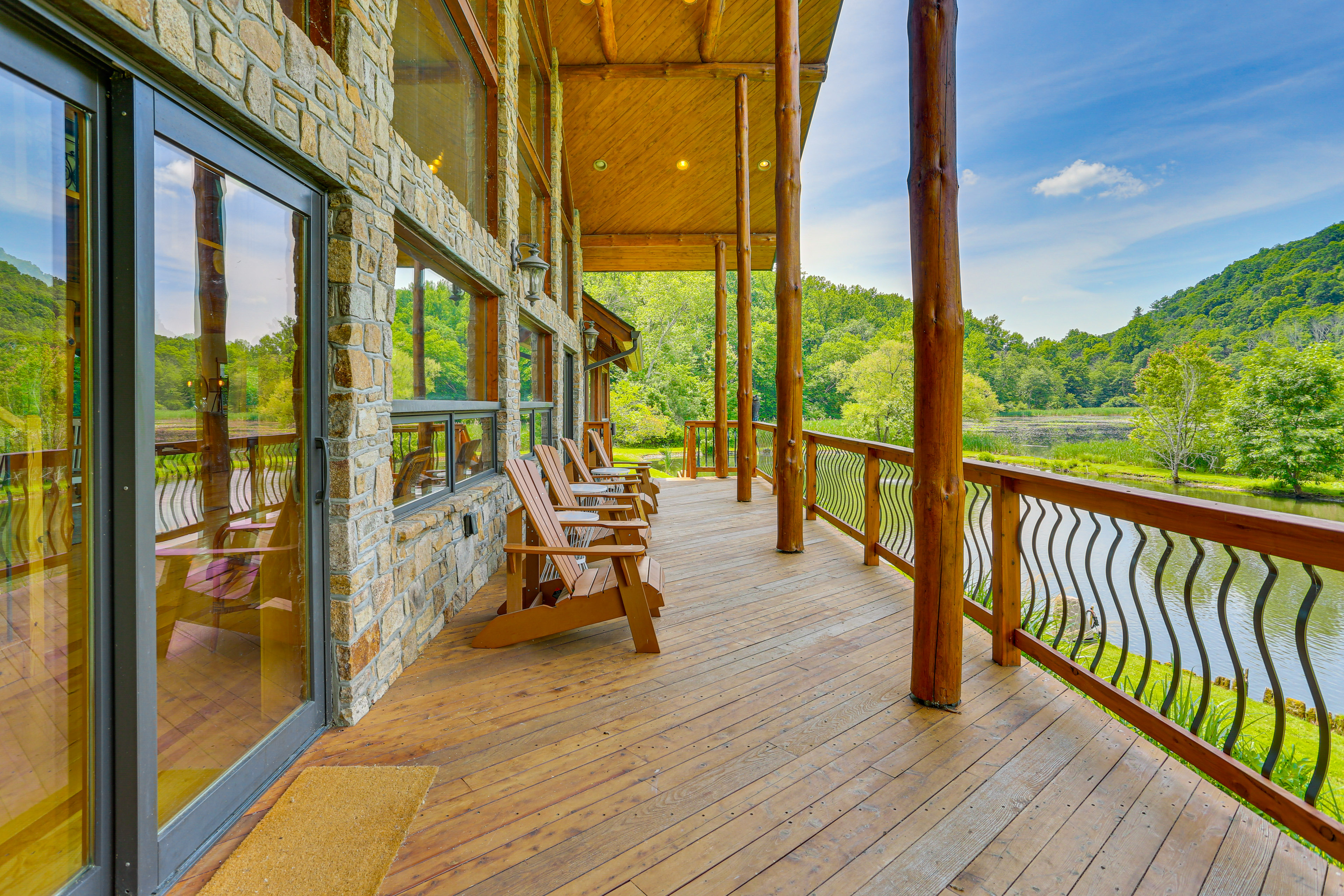 Property Image 2 - Secluded Cabin w/ Boats < 6 Mi to Jenny Jump!