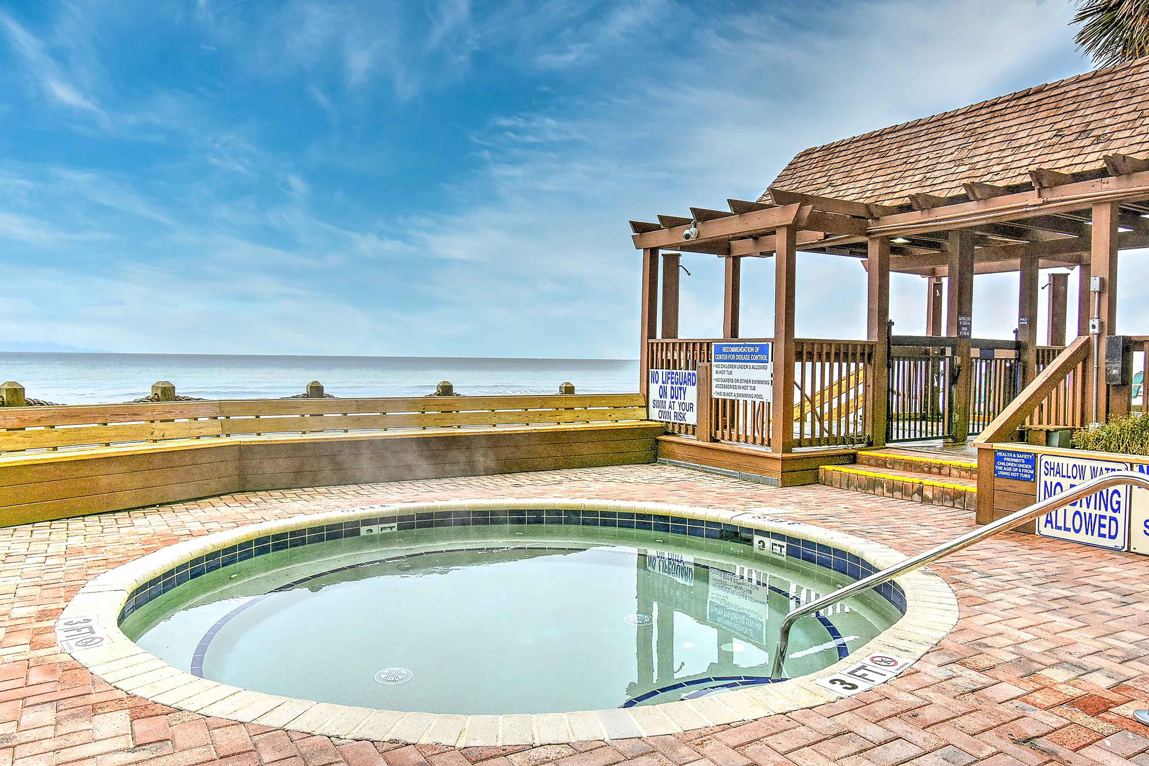 Murrells Inlet Condo w/ Pool & Beach Access!