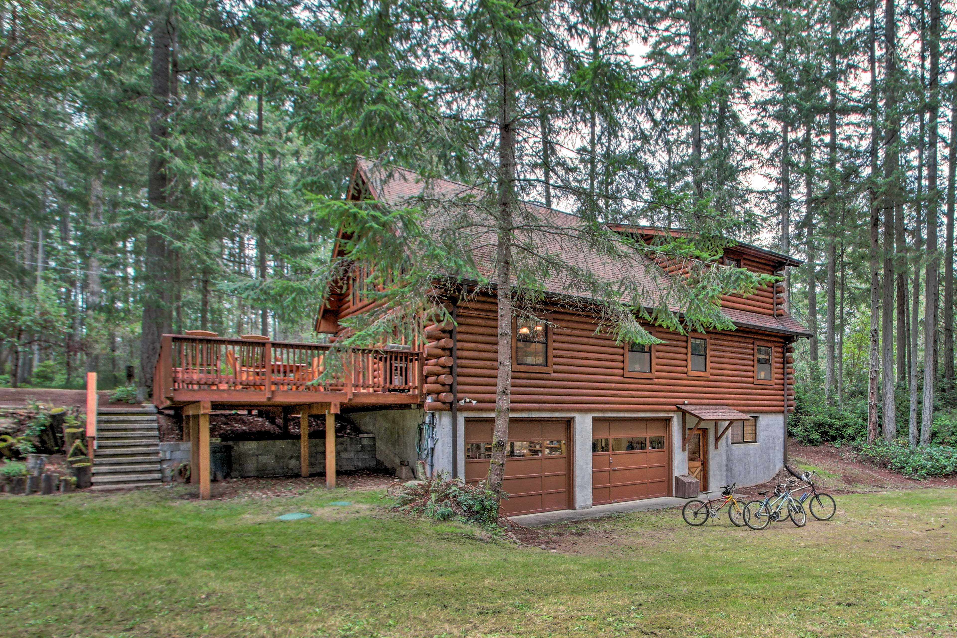 Anderson Island Cabin on Half Acre with Fire Pit!