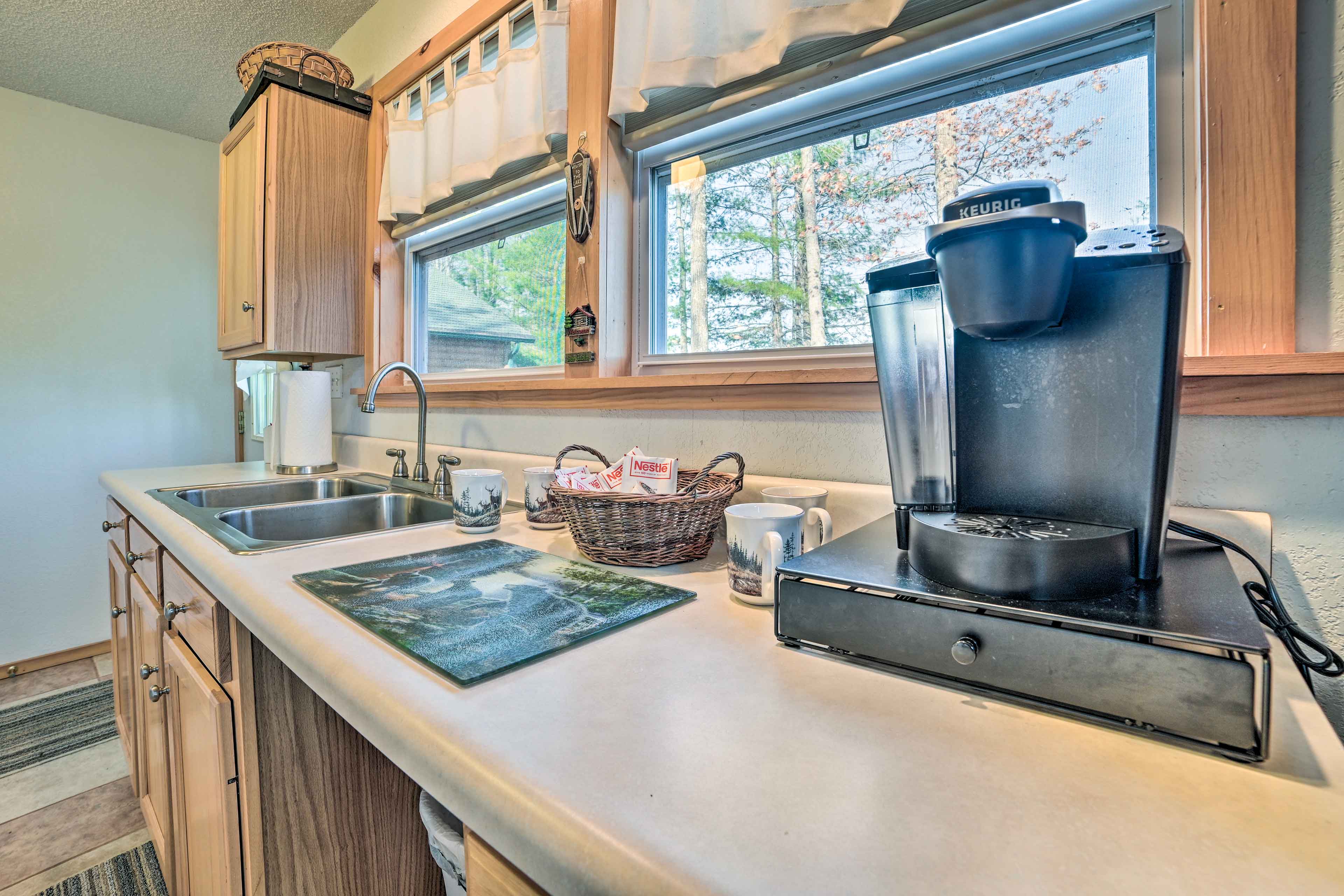 Secluded Lost Lake Cottage w/ Spacious Loft!