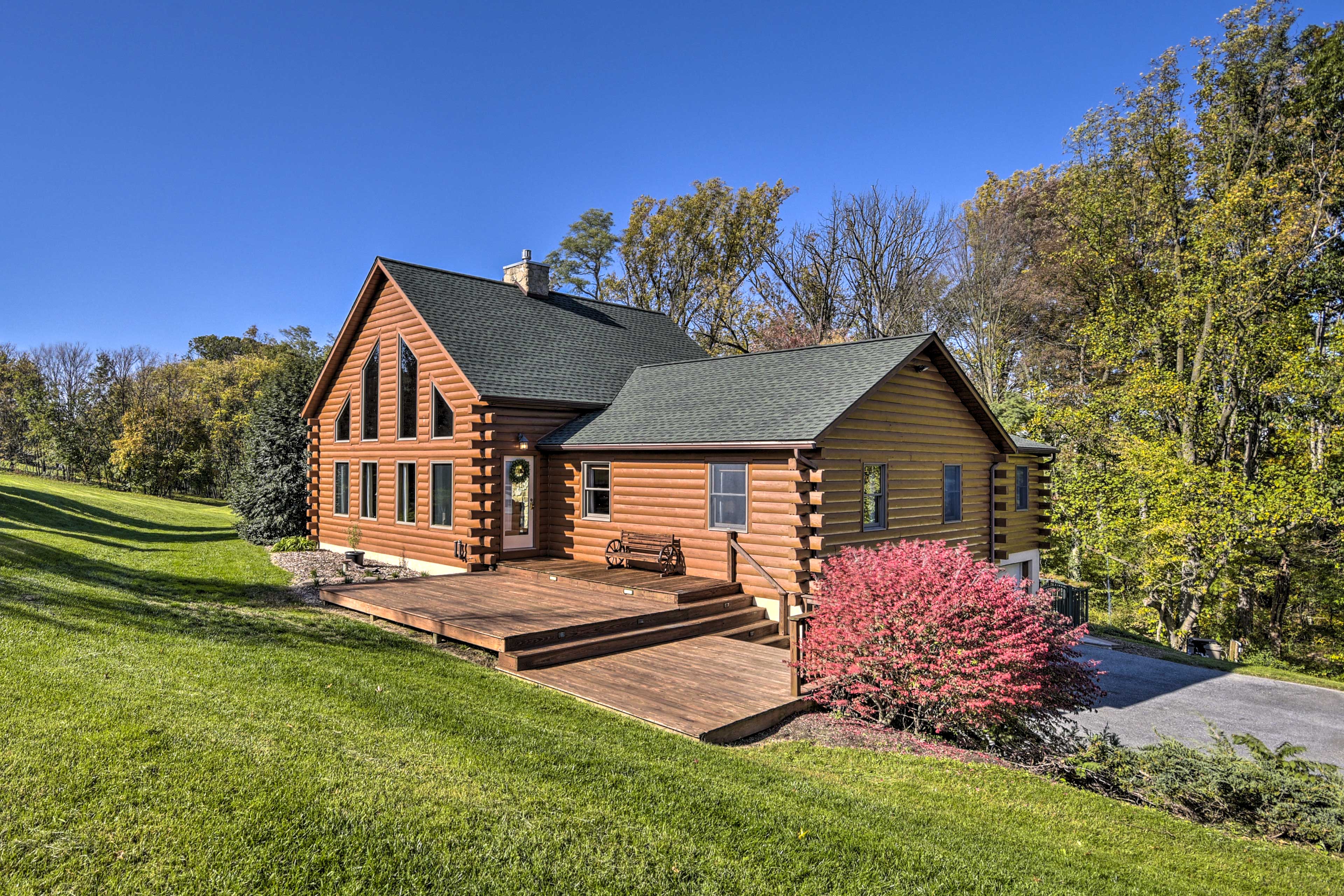 Property Image 1 - Beautiful Mount Joy Cabin w/ Pool + Sauna!