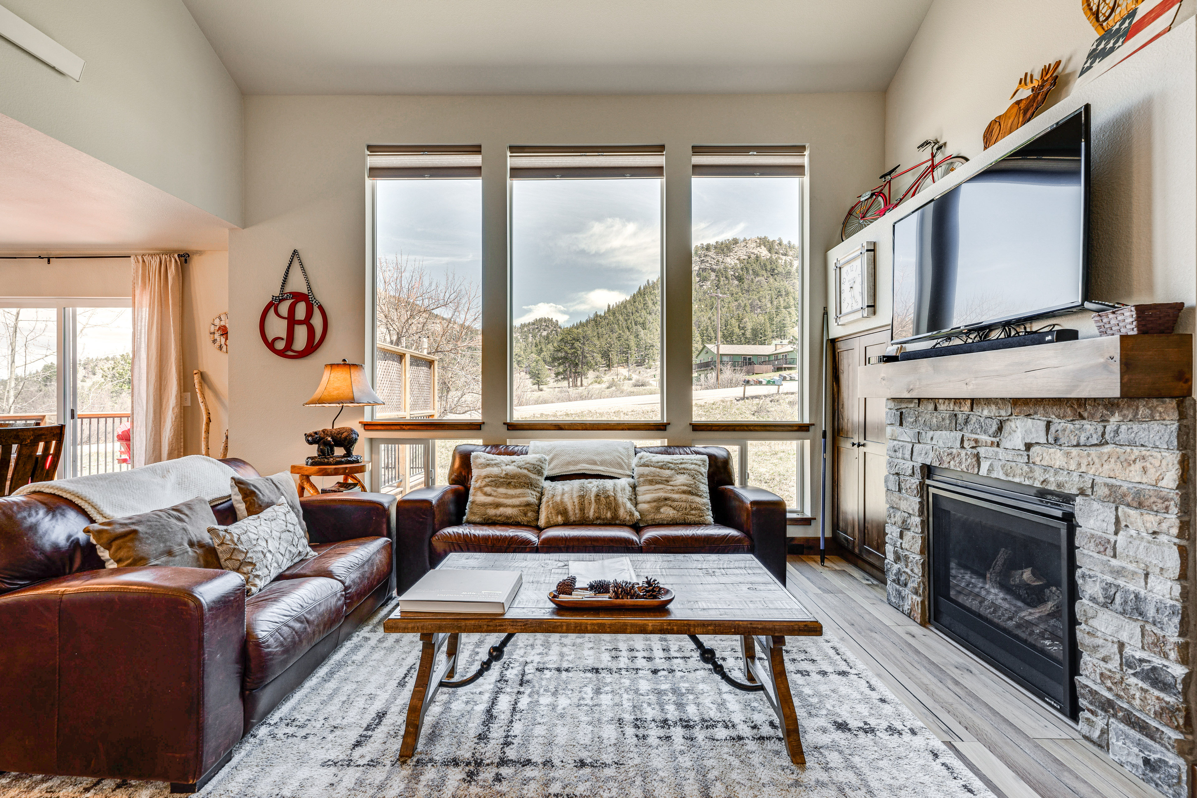 Property Image 1 - Newly Built Estes Park Townhome, 2 Miles to RMNP!