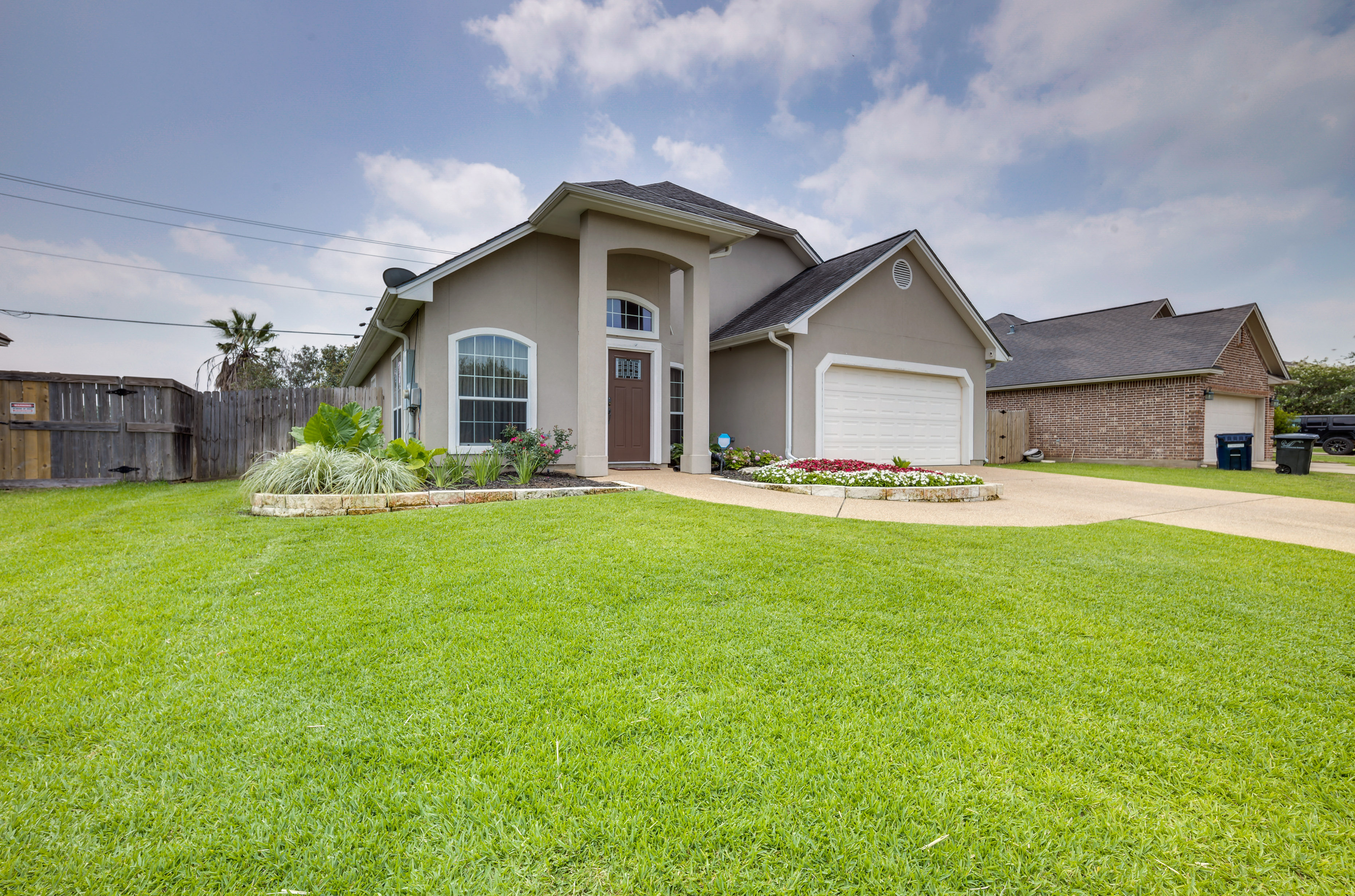 College Station Family Home: 3 Mi to Texas A&M!
