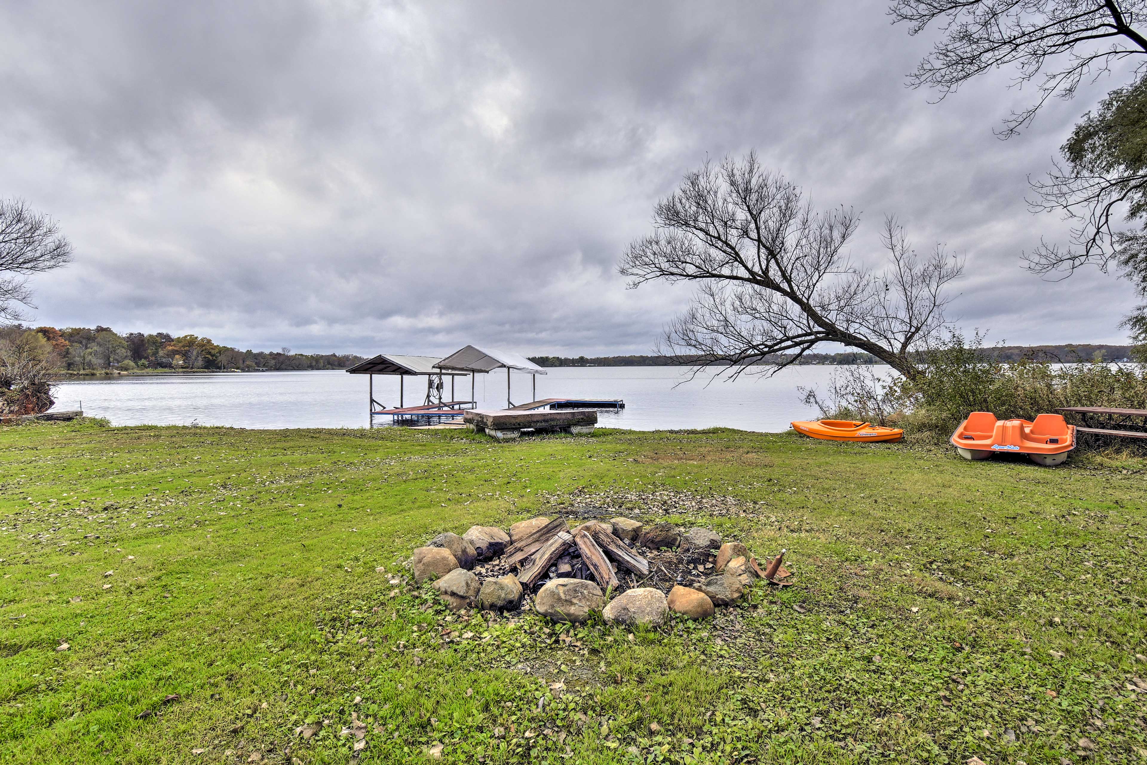 Property Image 2 - Lakefront Wisconsin Dells Home w/ Game Room