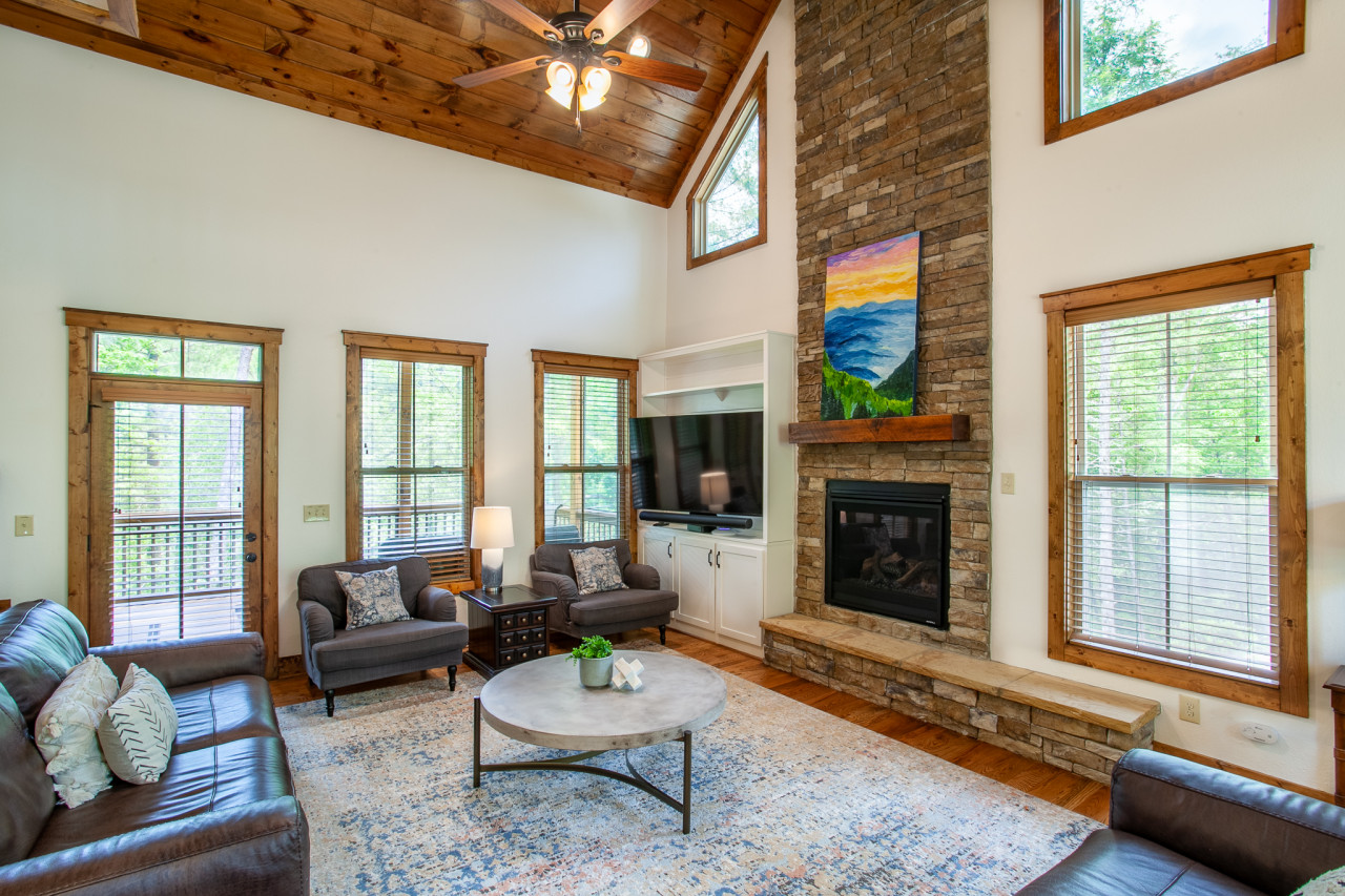 Property Image 2 - The Peaceful Perch-Fireplace & Community Amenities