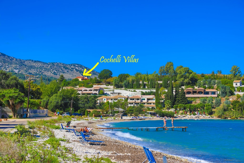Cochelli Villas is just 300m from Avalaki Beach