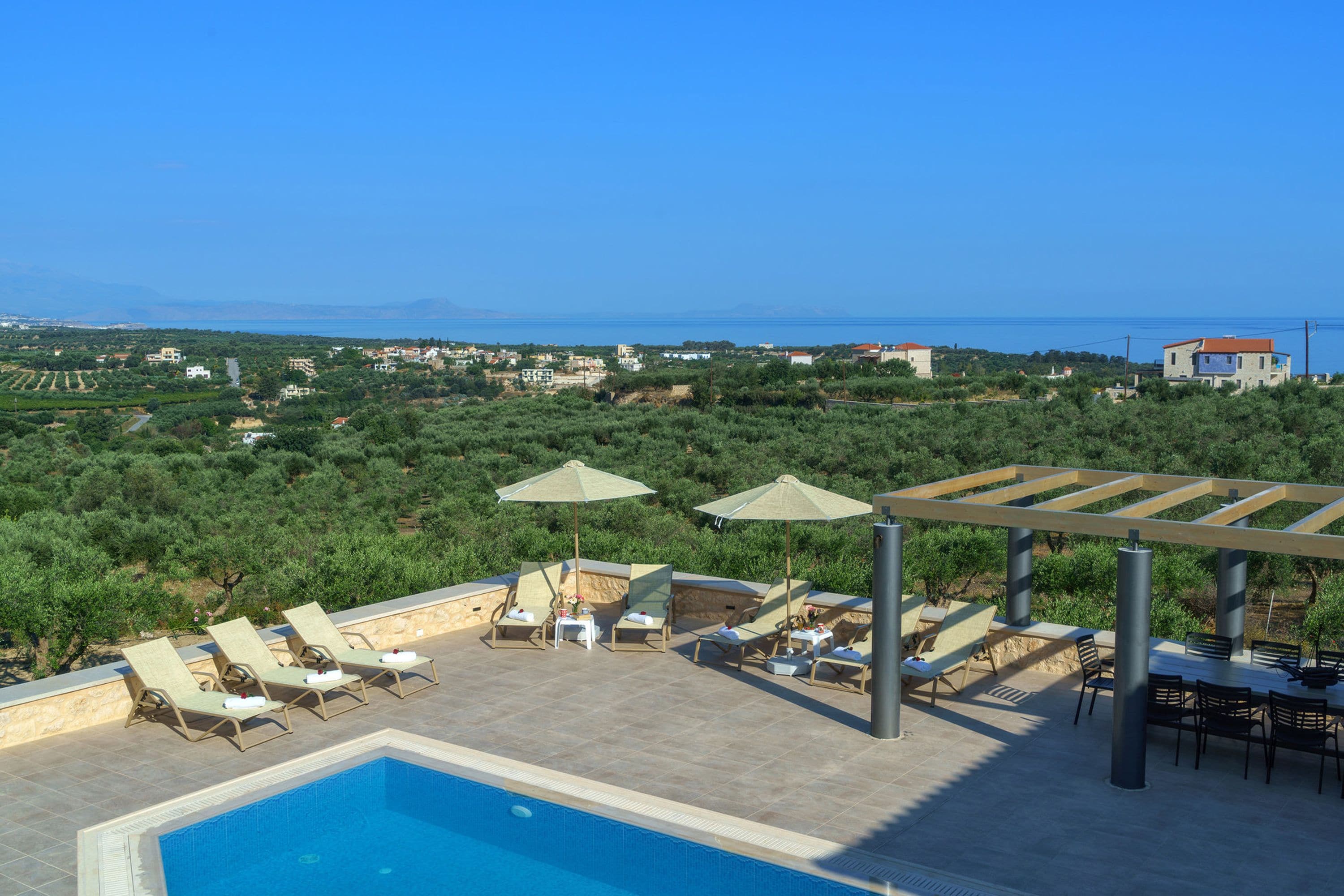 Property Image 2 - Stone built villa 5km from the beach  amazing view