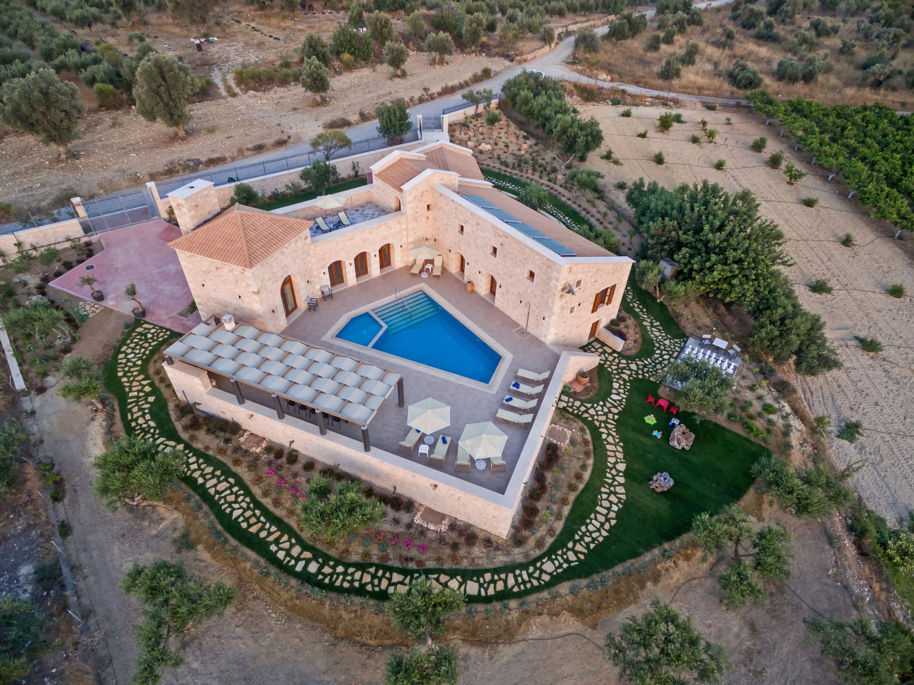 Property Image 1 - Stone built villa 5km from the beach  amazing view