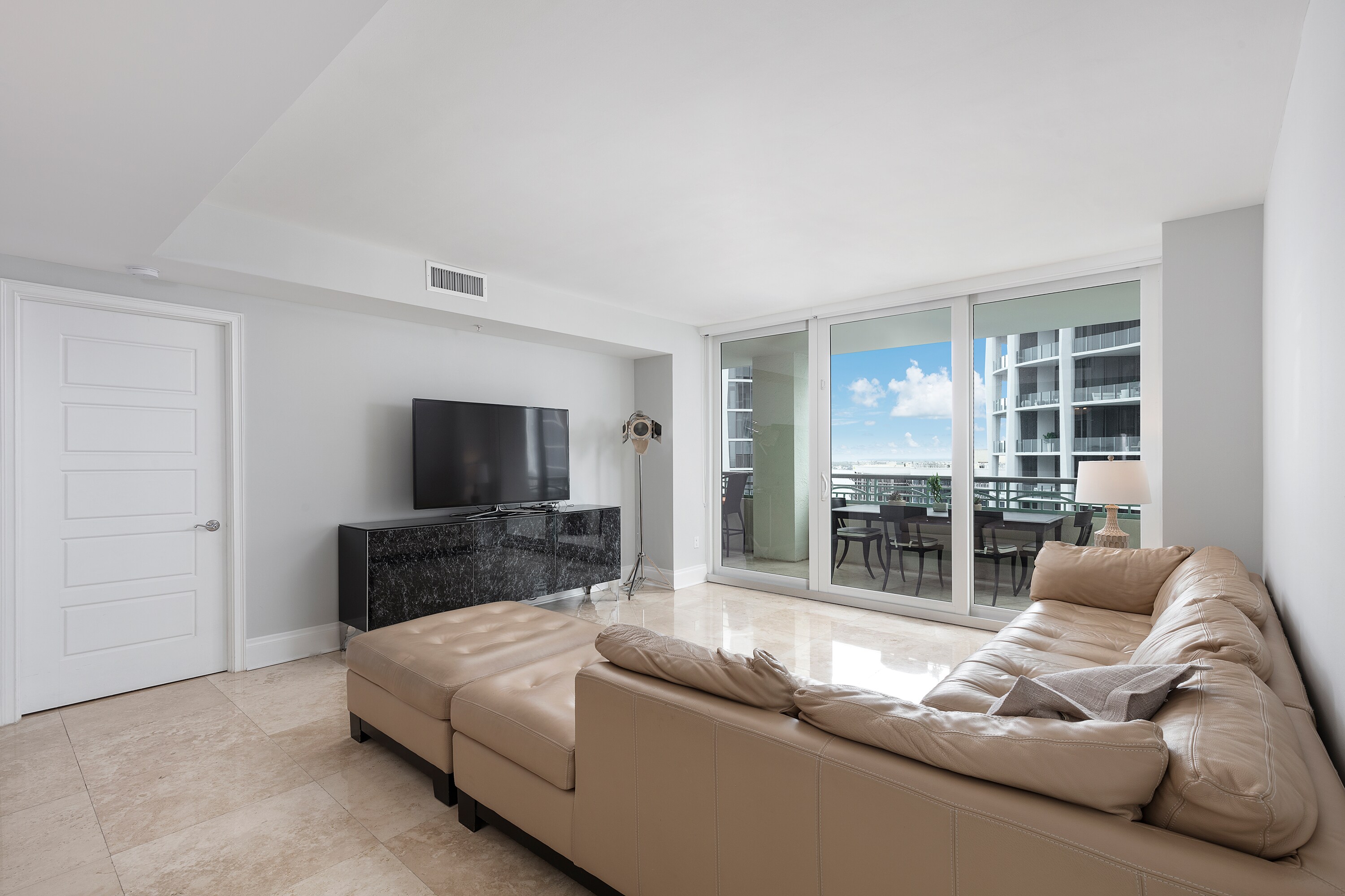 Ritz Carlton Coconut Grove Two Bedroom Luxury Apartment - Home Rental ...