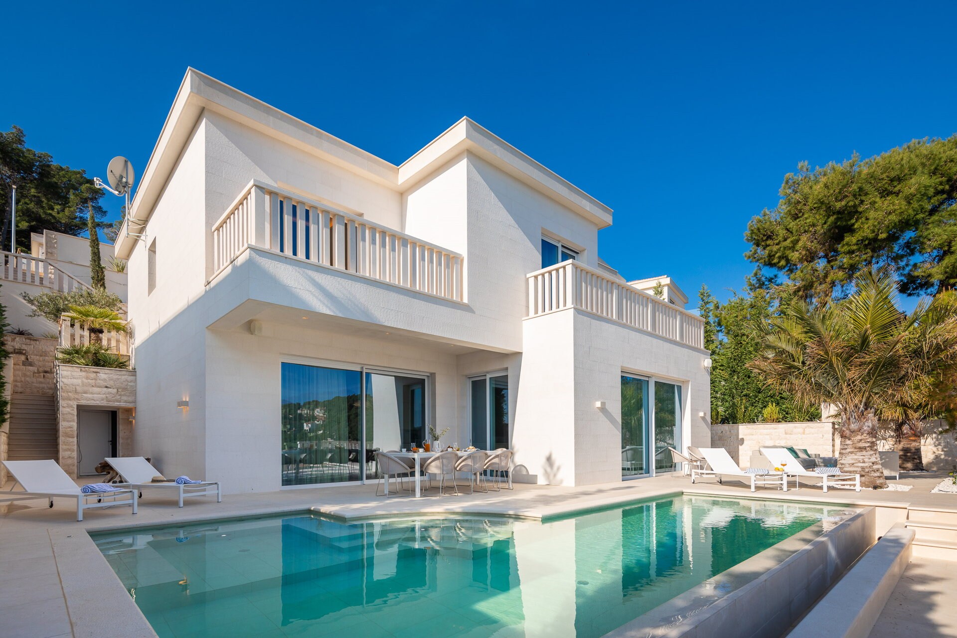 Property Image 1 - Beachfront Villa White Gem with Pool